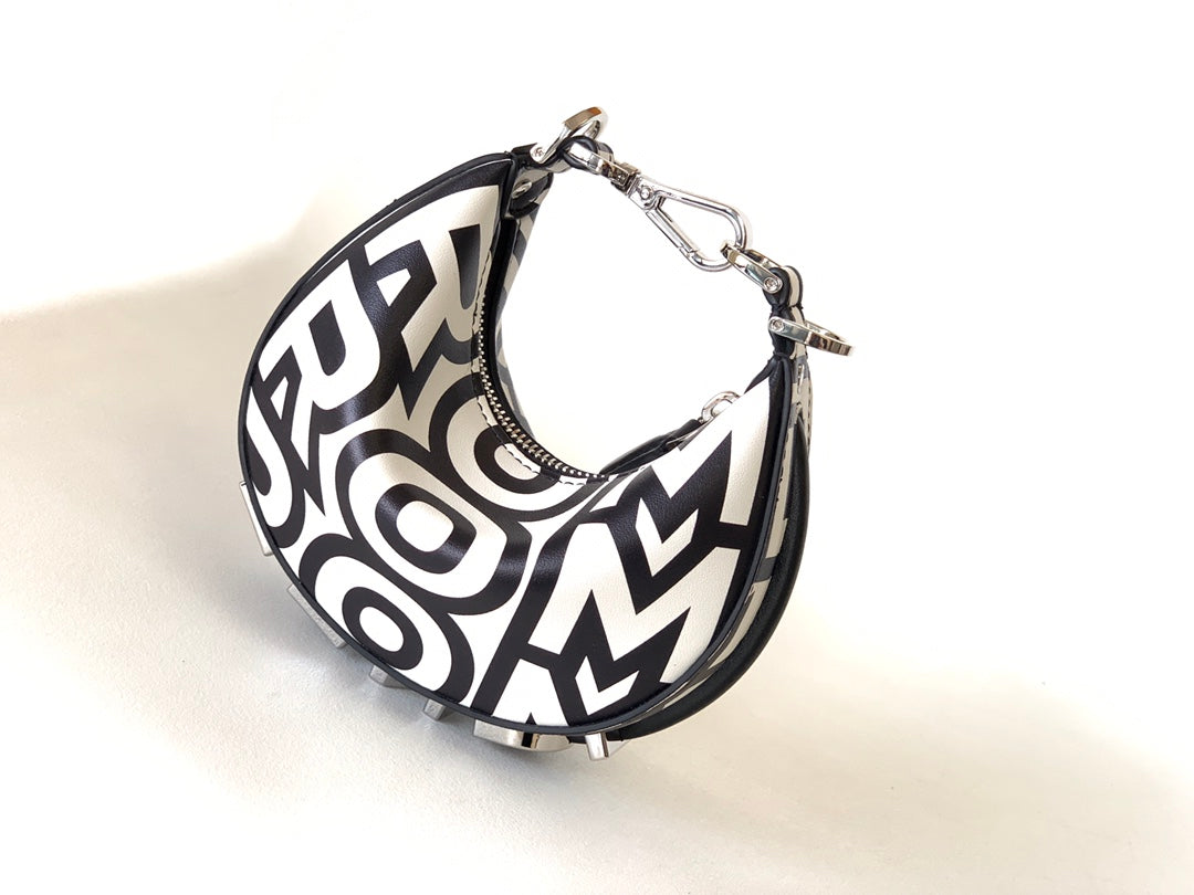 FENDIGRAPHY MINI 16 IN WHITE MIX BLACK SMOOTH CALFSKIN SILVER HARDWARE mysite