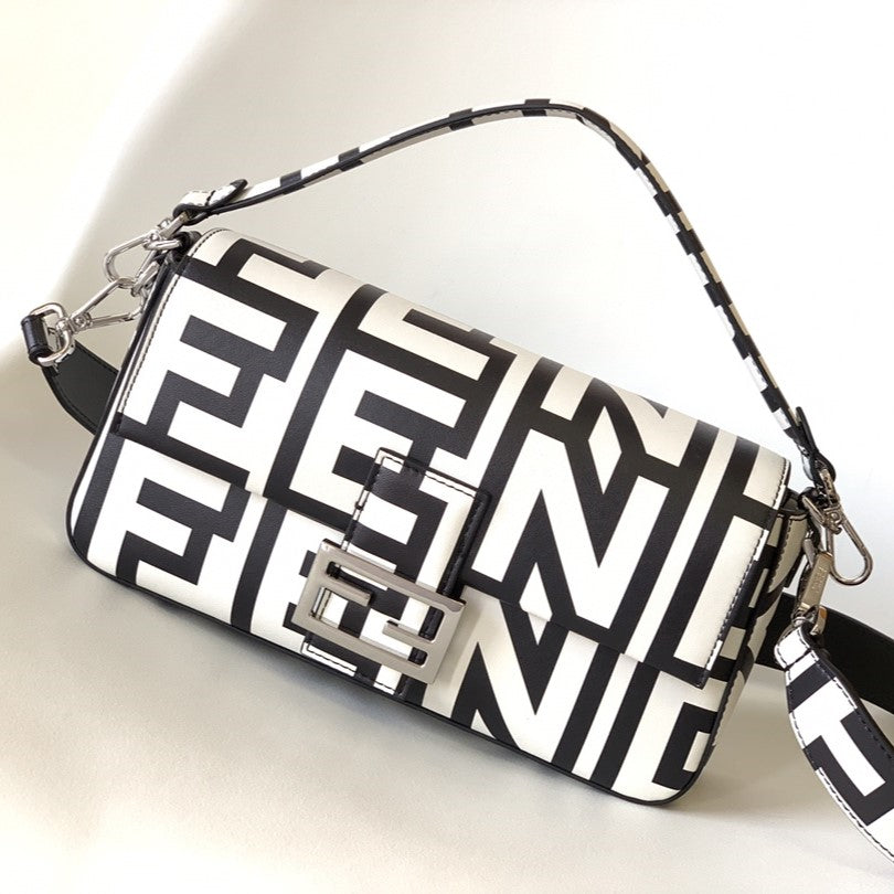 Fend Roma & Marc Jacobs 27 Bag Black White Leather Shw mysite