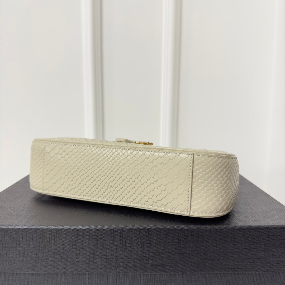 Le 5 a 7 24 Snake White Lambskin Ghw mysite