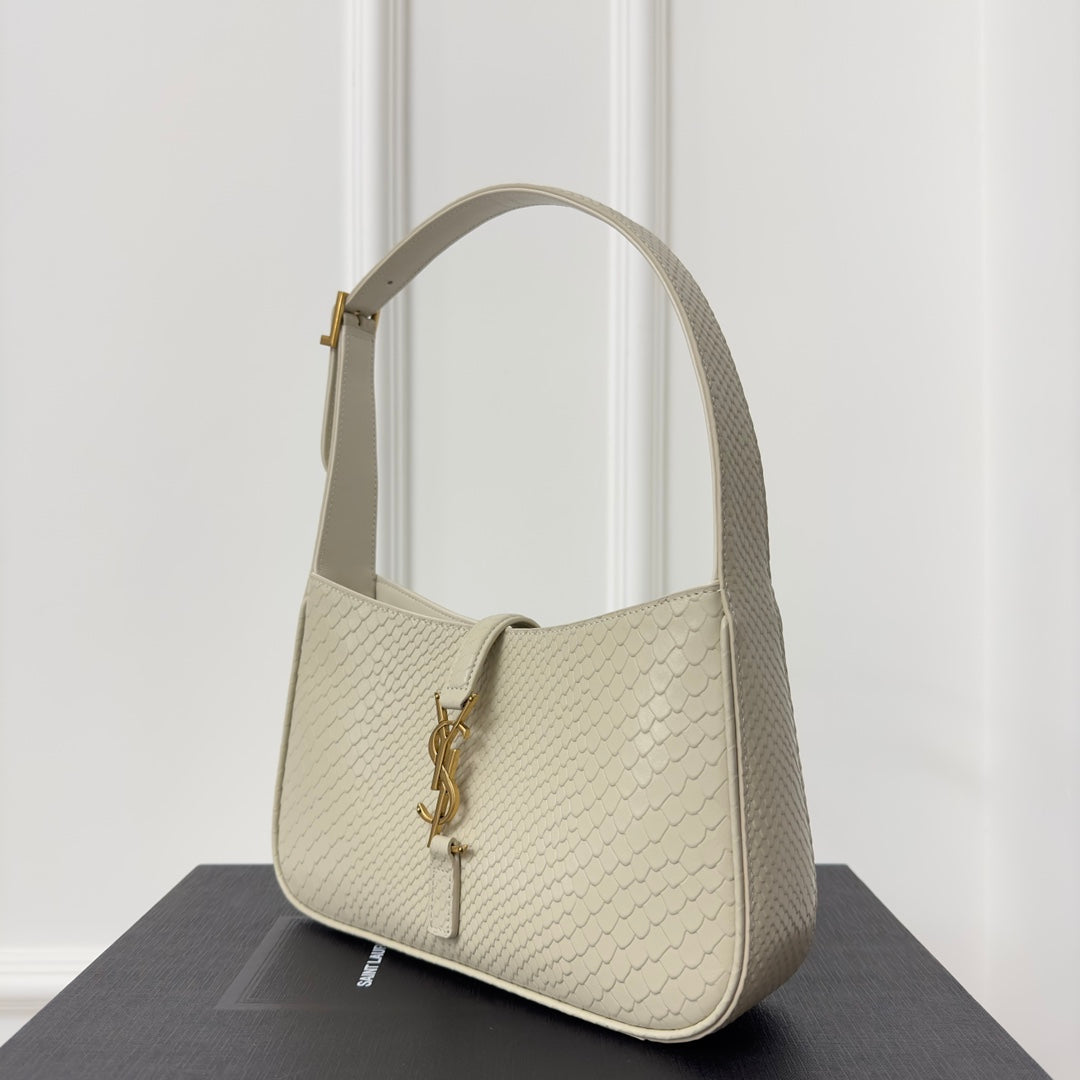 Le 5 a 7 24 Snake White Lambskin Ghw mysite