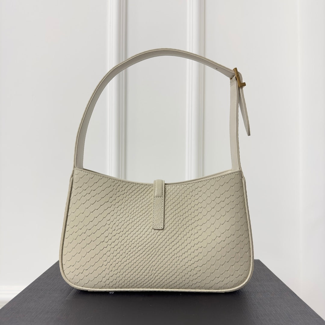 Le 5 a 7 24 Snake White Lambskin Ghw mysite