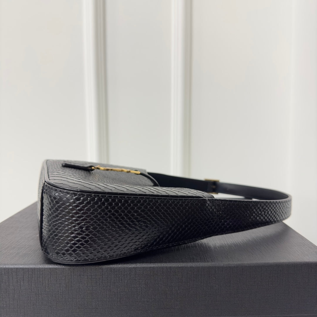 Le 5 a 7 24 Snake Black Lambskin Ghw mysite