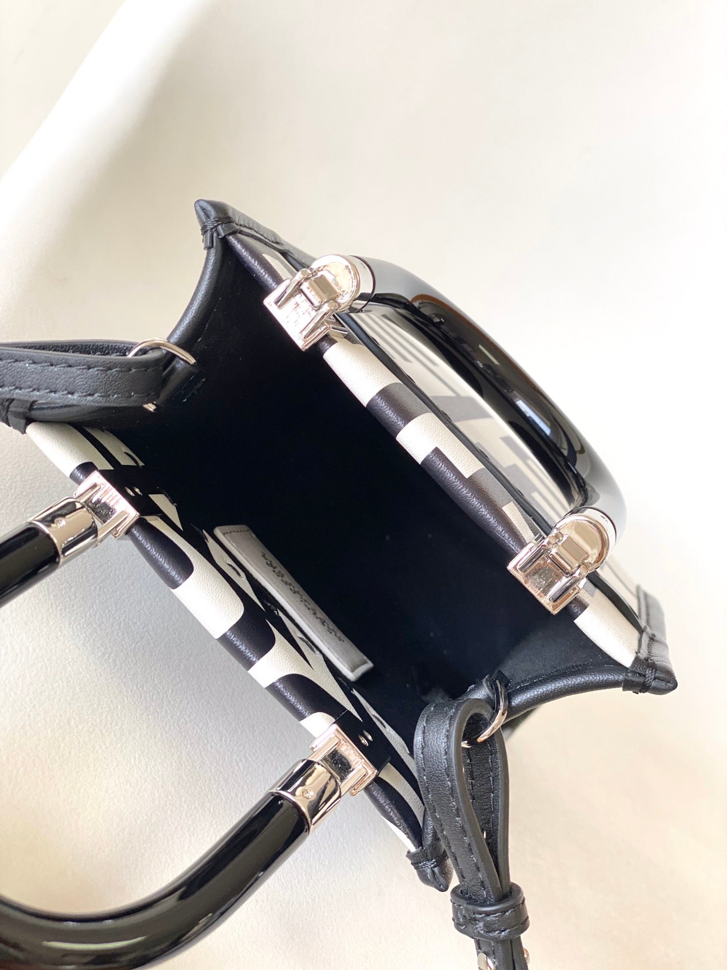 MINI SUNSHINE SHOPPER BAG 18 IN WHITE MIX BLACK SMOOTH CALFSKIN mysite