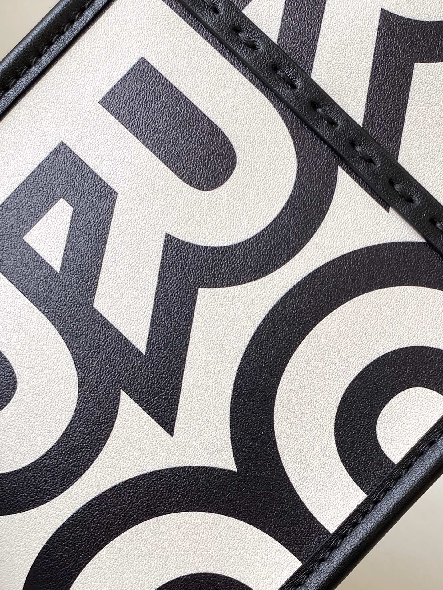 MINI SUNSHINE SHOPPER BAG 18 IN WHITE MIX BLACK SMOOTH CALFSKIN mysite