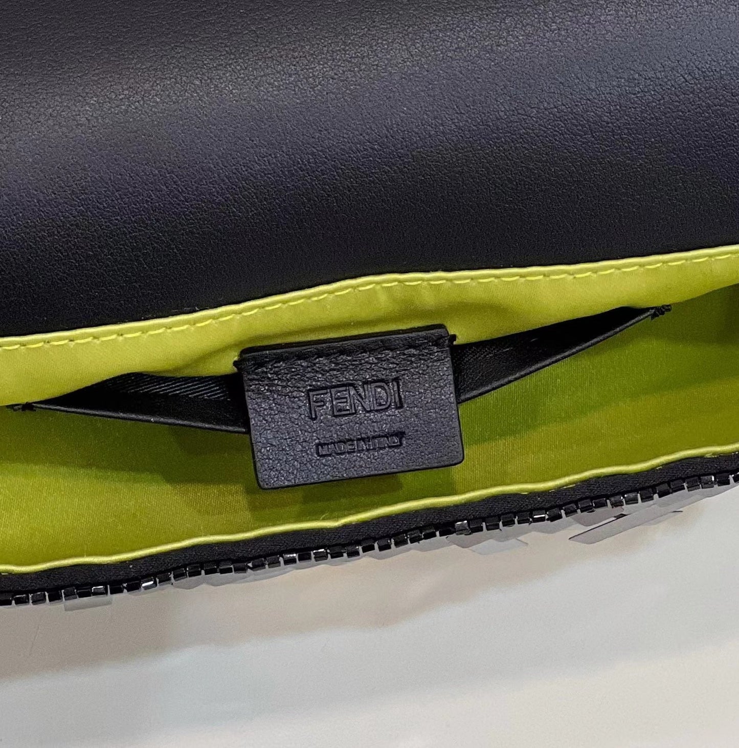 BAGUETTE MINI 19 IN BLACK SEQUINS GOLD HARDWARE mysite