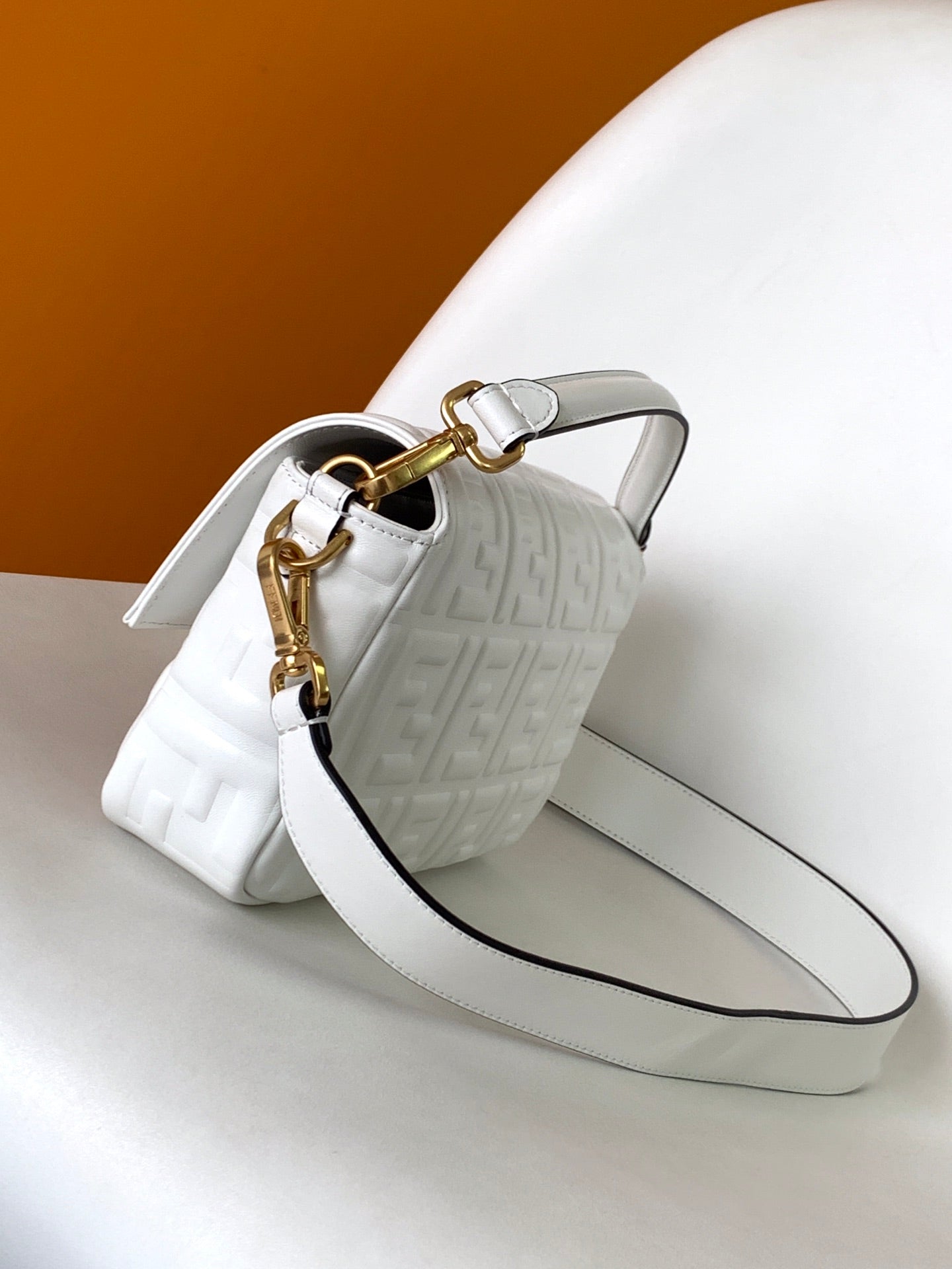 Fend Baguette 27 Bag With FF Motif White Leather Ghw mysite