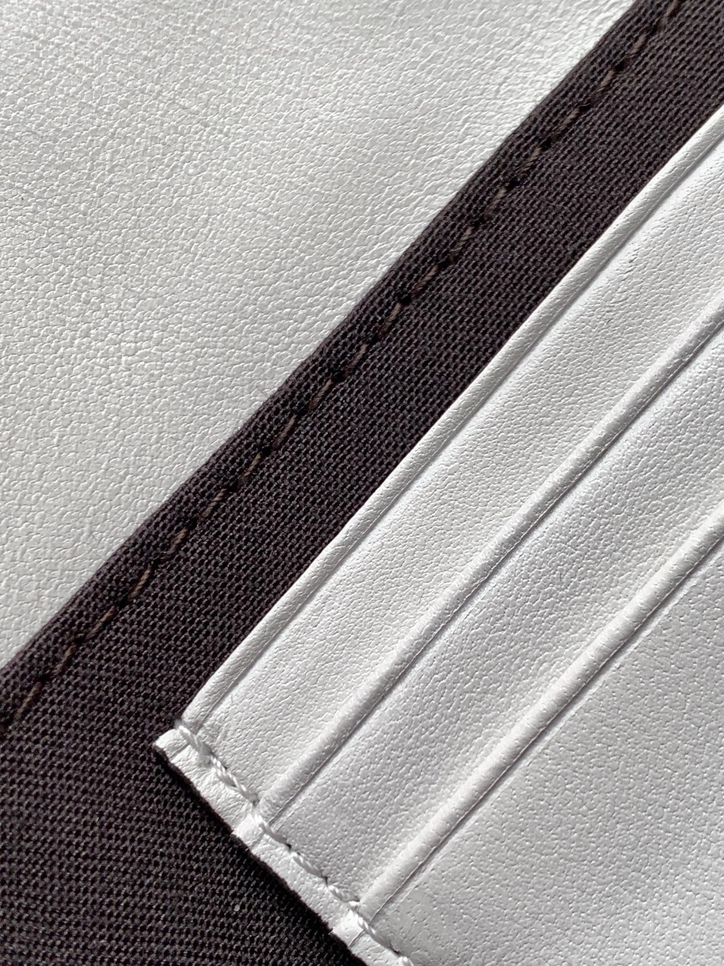 Mini Baguette Bag 20 With FF Motif White Leather Ghw mysite