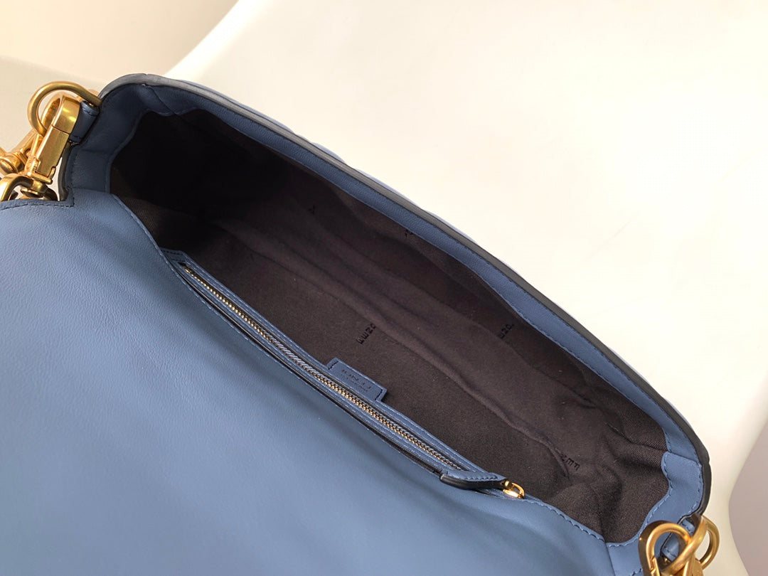 Fend Baguette 27 Bag With FF Motif Blue Leather Ghw mysite