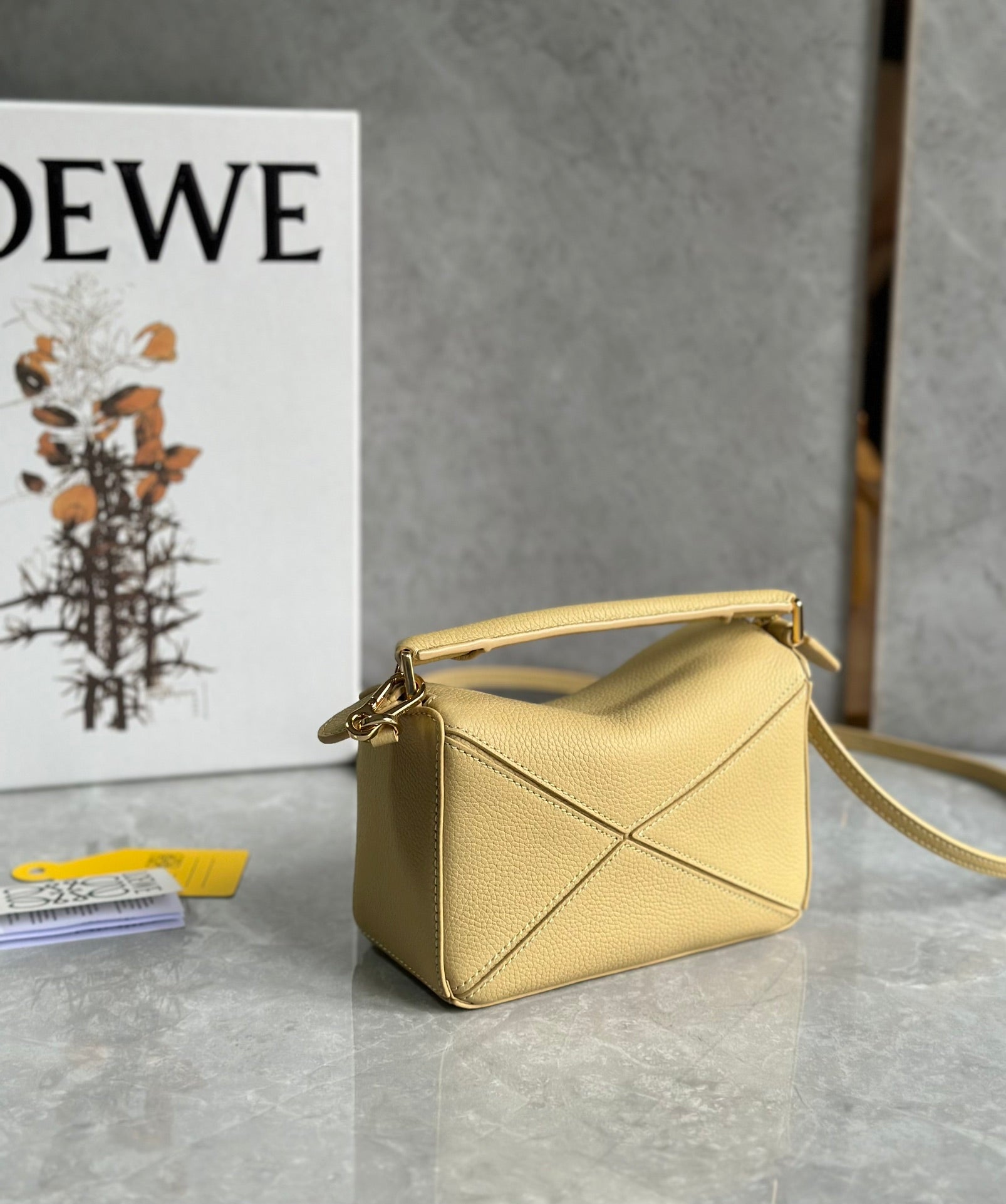 LOE MINI 18 PUZZLE BAG IN YELLOW CREAM CALFSKIN mysite