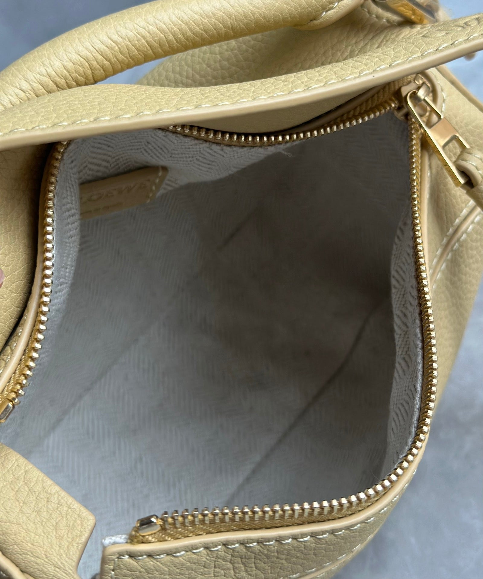 LOE MINI 18 PUZZLE BAG IN YELLOW CREAM CALFSKIN mysite