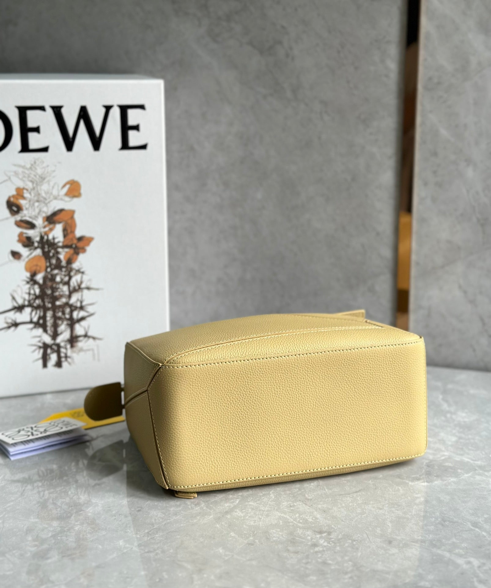 LOE MINI 18 PUZZLE BAG IN YELLOW CREAM CALFSKIN mysite