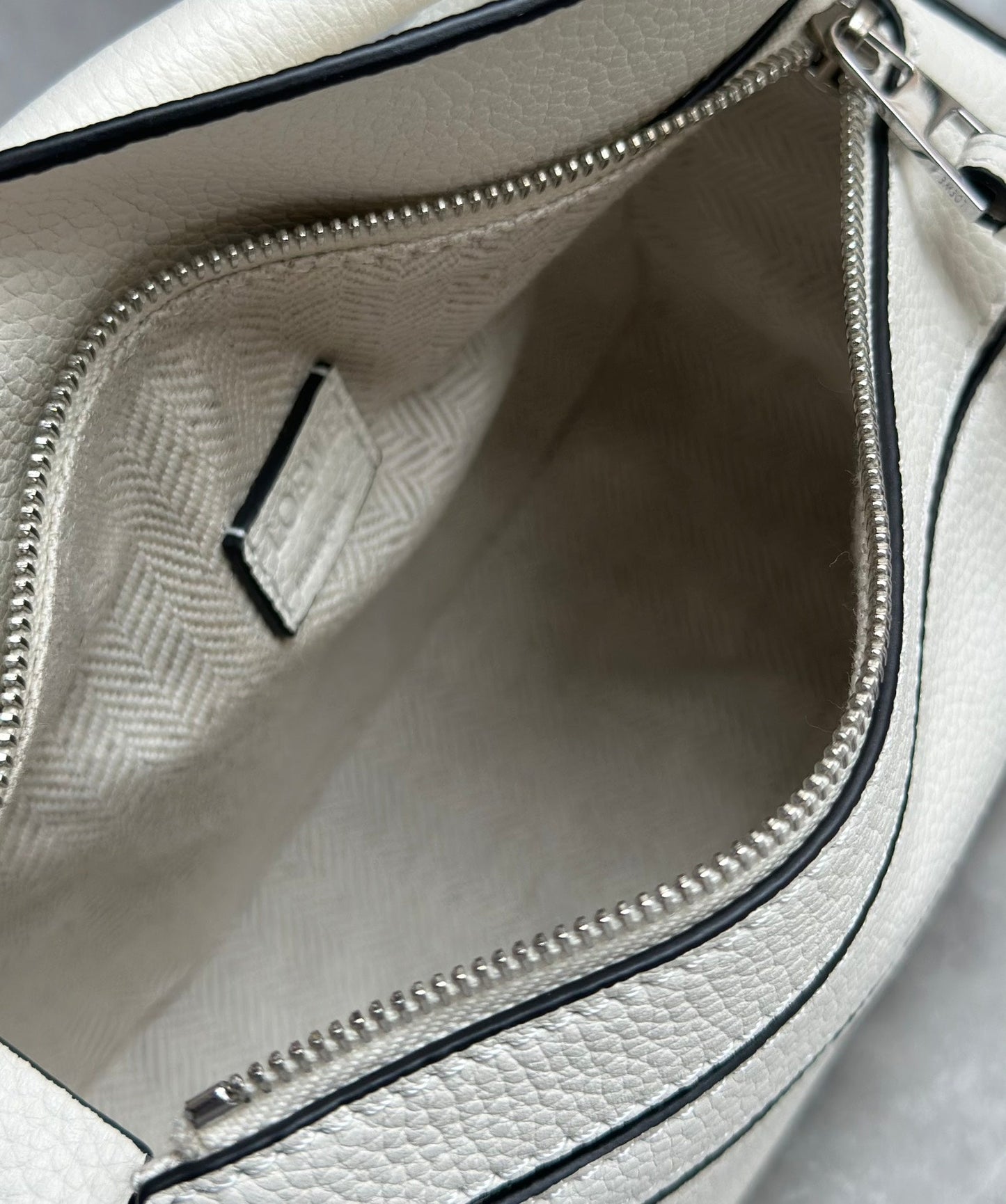 LOE MINI 18 PUZZLE BAG IN WHITE CALFSKIN mysite