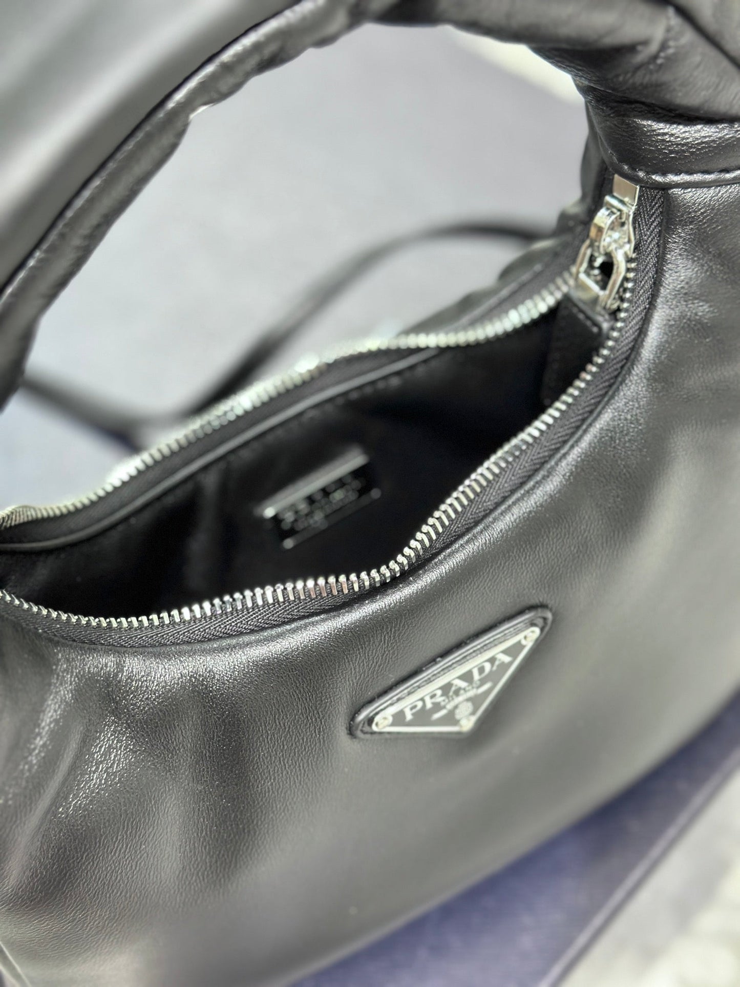 HOBO BAG 21 IN BLACK SOFT LAMBSKIN mysite