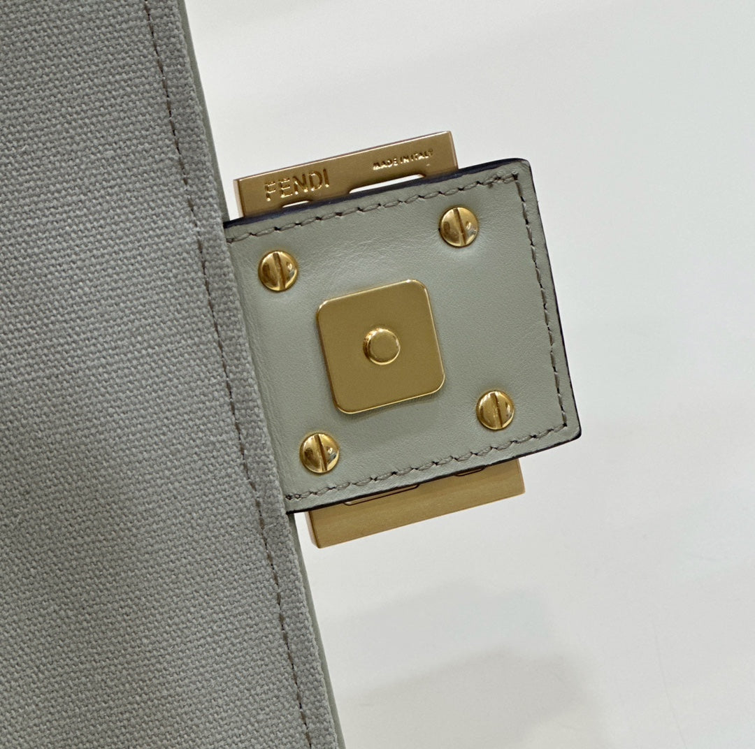 BAGUETTE WITH FF MOTIF 27 IN BITTER JACQUARD FABRIC GOLD HARDWARE mysite