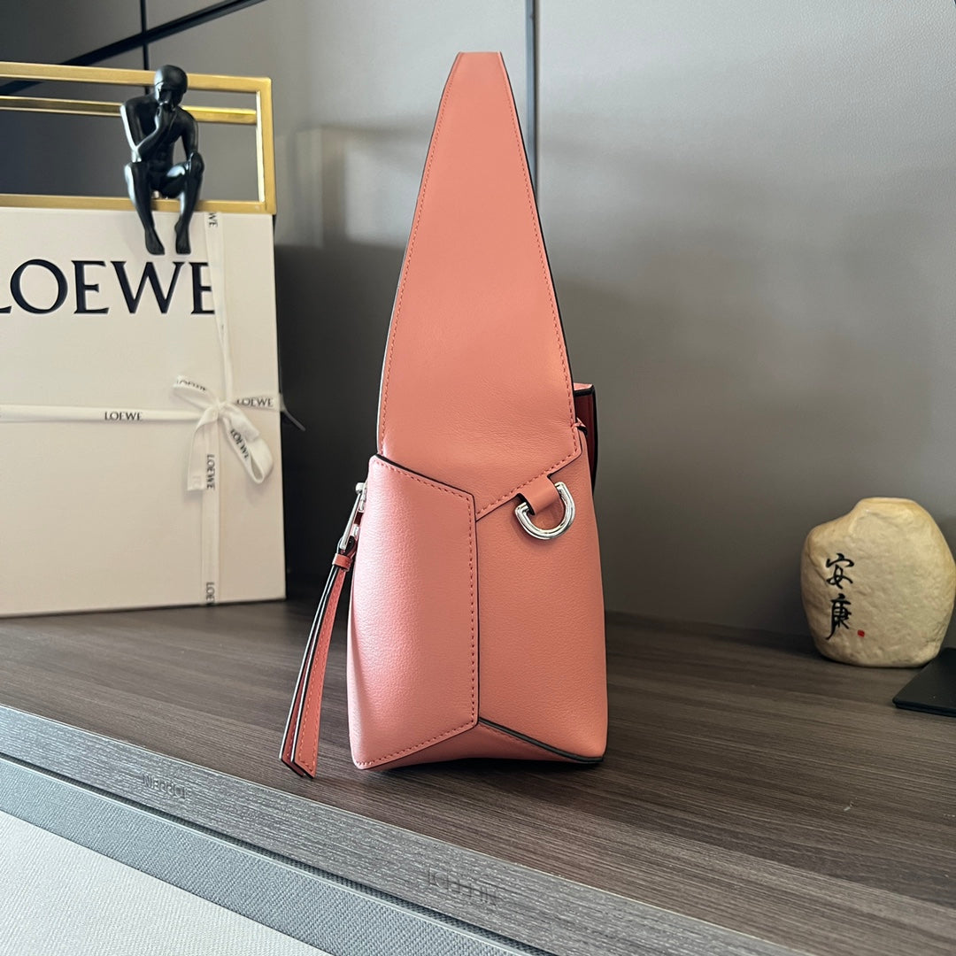 Loew Puzzle 28.7cm Hobo Bag Pink Smooth Calfskin mysite
