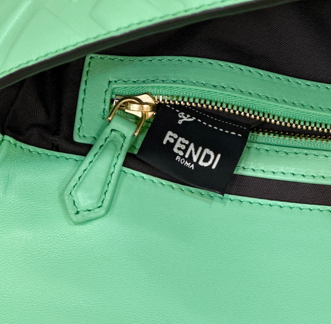 BAGUETTE WITH FF MOTIF 27 IN DE YORK GREEN SOFT LAMBSKIN GOLD HARDWARE mysite