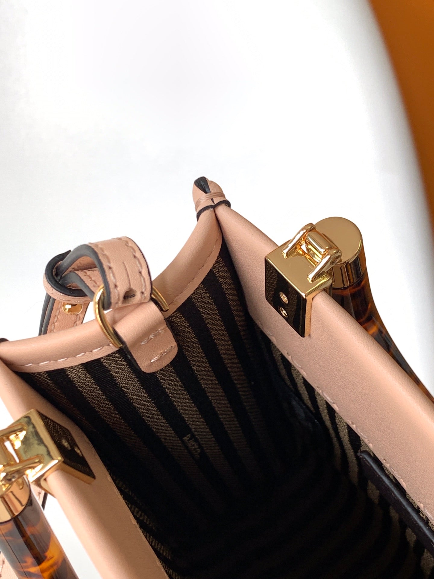 Fend Mini Sunshine Shopper Bag 18 Peach Leather mysite