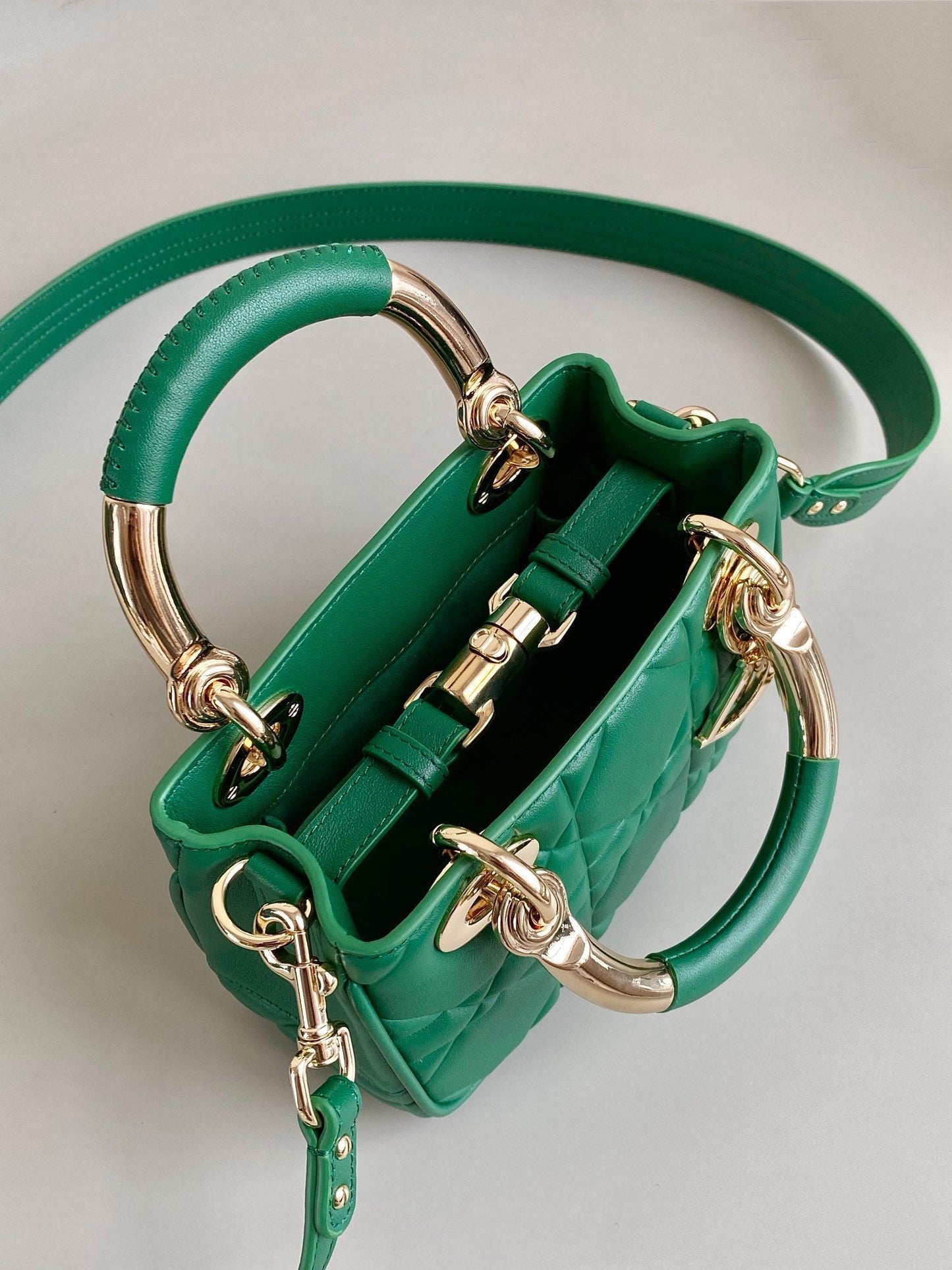 MINI LADY 19 IN FOREST GREEN LAMBSKIN mysite