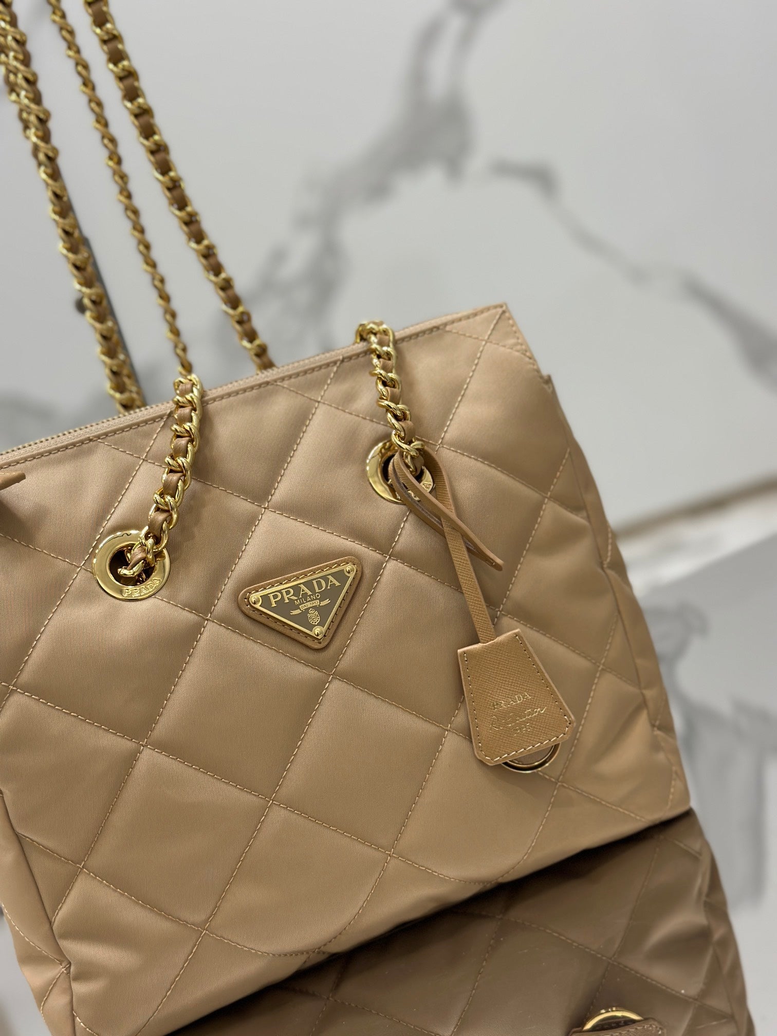 VINTAGE HOBO BAG 25 IN LIGHT FRENCH BEIGE QUILTED NYLON GOLD HARDWARE mysite