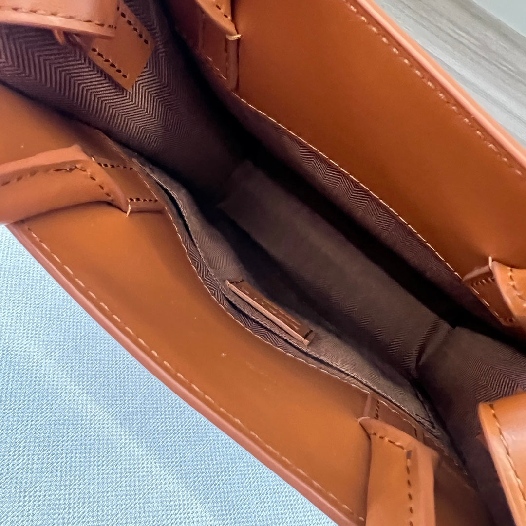 STANDARD A5 TOTE BAG IN BRONZE BROWN CALFSKIN mysite