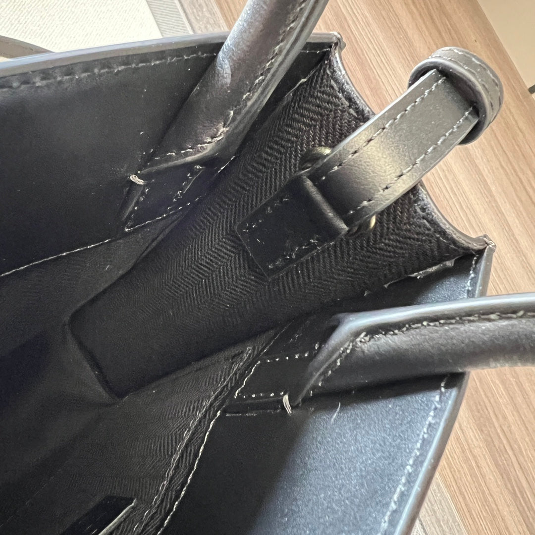 STANDARD A5 TOTE BAG IN BLACK CALFSKIN mysite