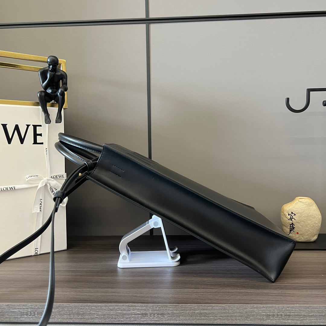 STANDARD A4 TOTE BAG IN BLACK CALFSKIN mysite