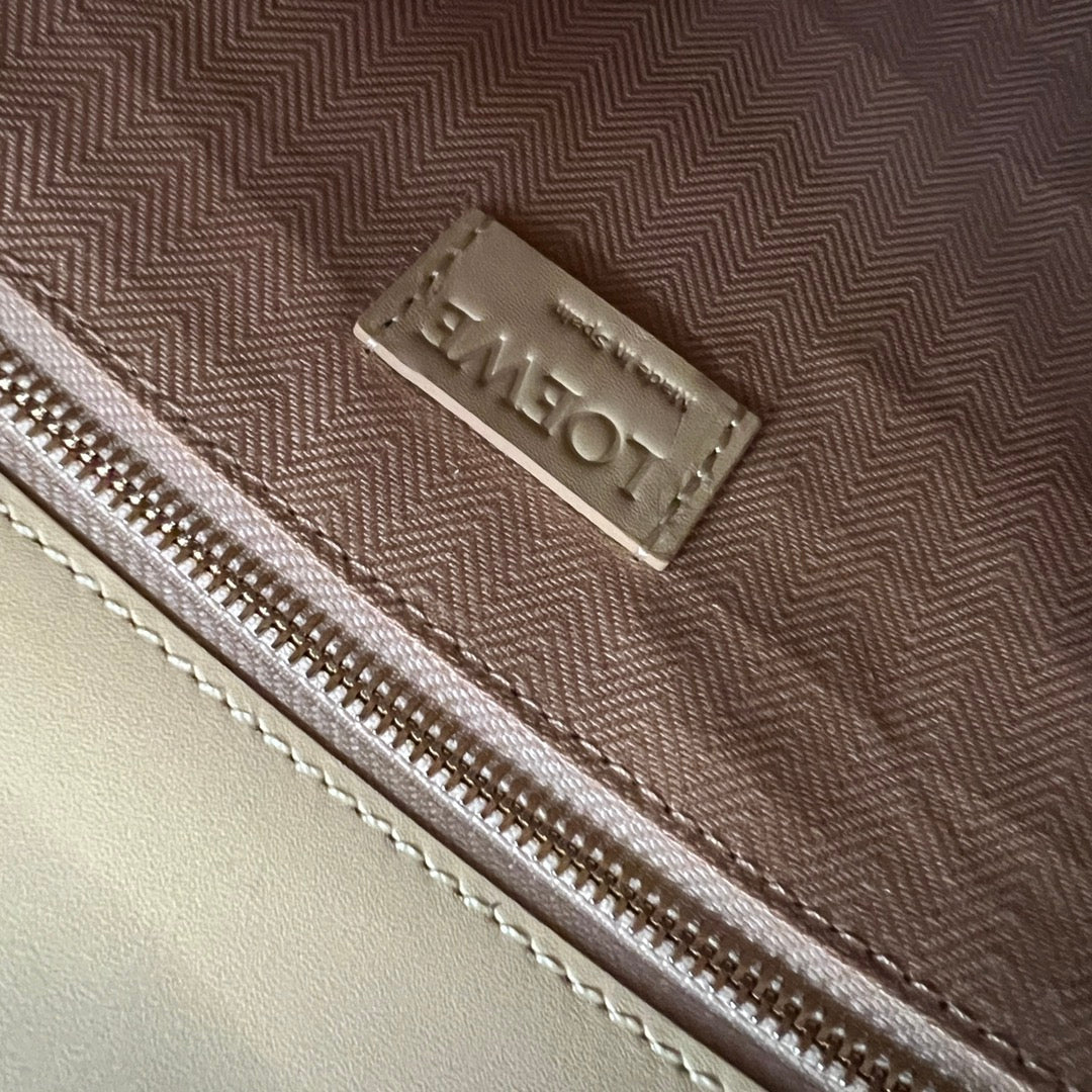 STANDARD A4 TOTE BAG IN LIGHT YELLOW CALFSKIN mysite