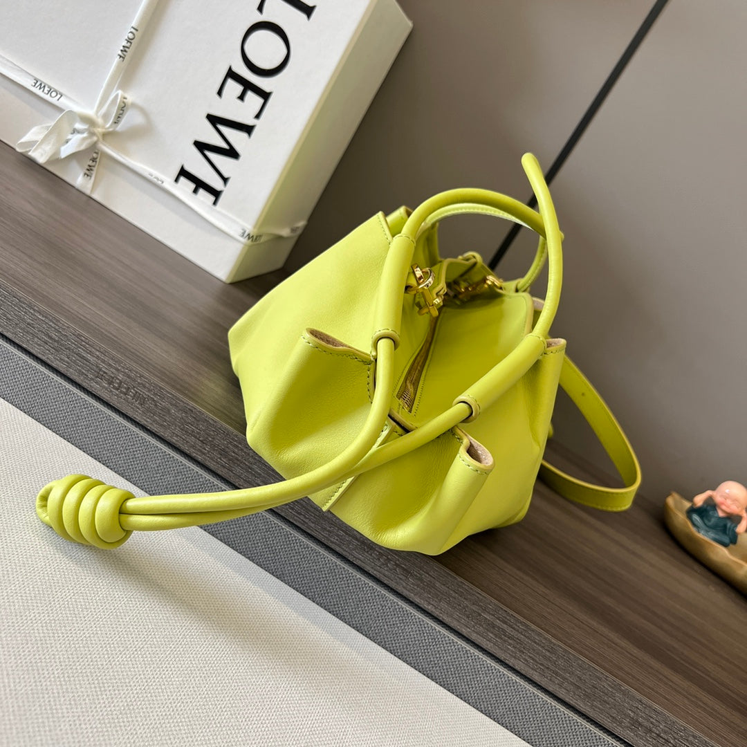 PASEO DUMPLING 31 BAG IN NEON YELLOW NAPPA CALFSKIN mysite
