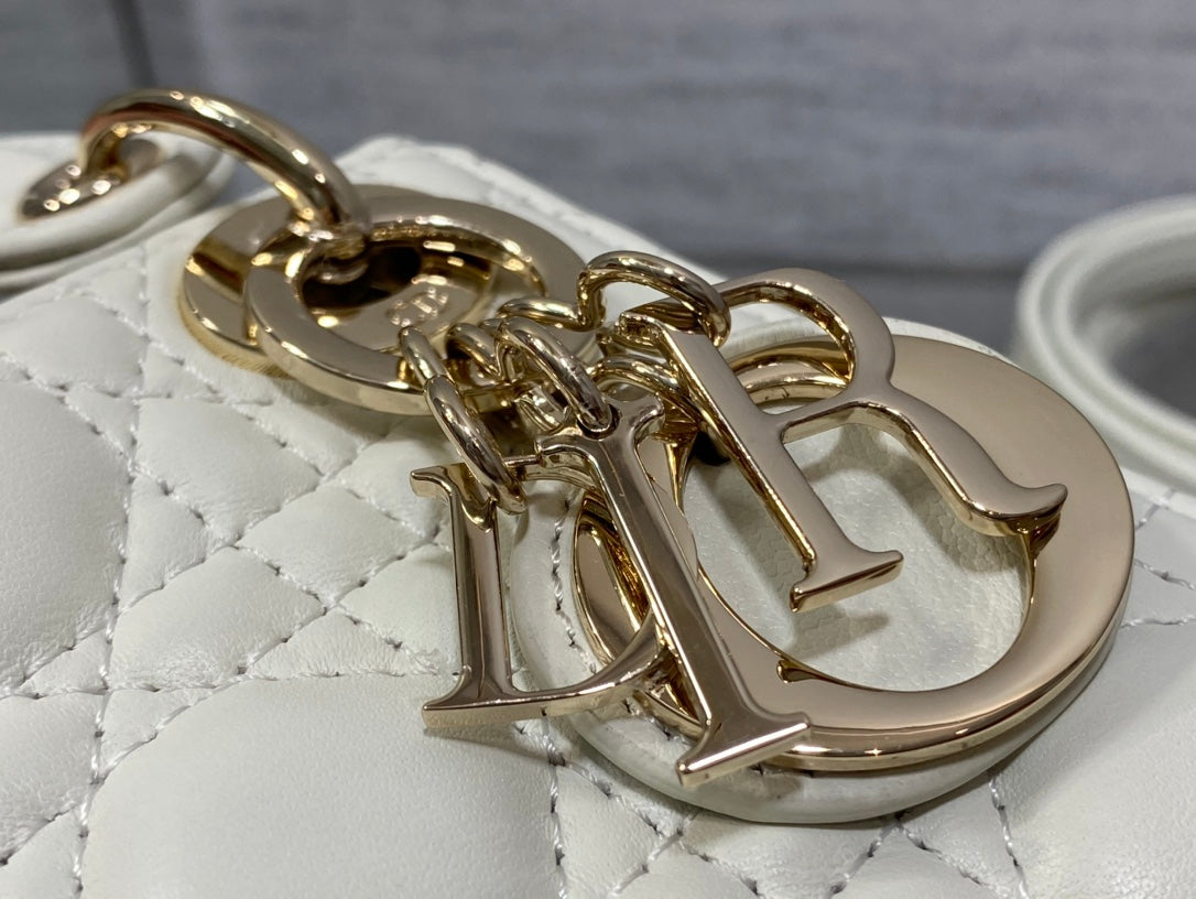 micro lady 12 white lambskin ghw mysite