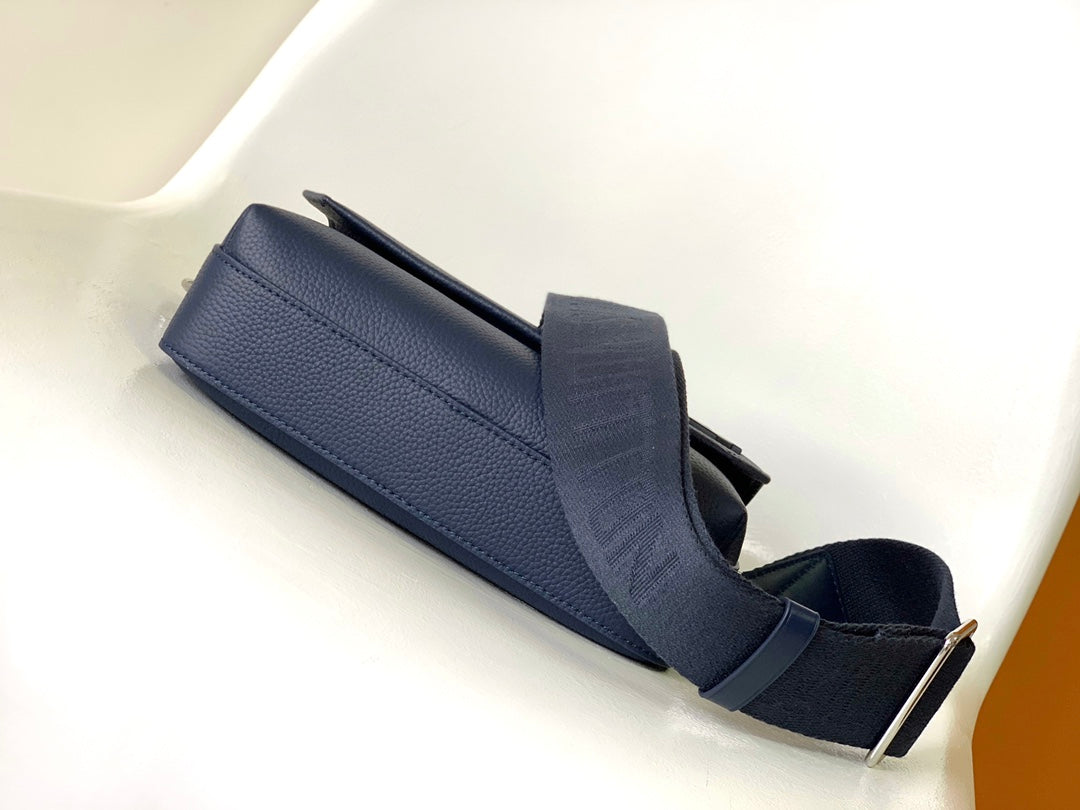 LV Fastline Messenger Bag 23.5 Blue Cowhide HW mysite