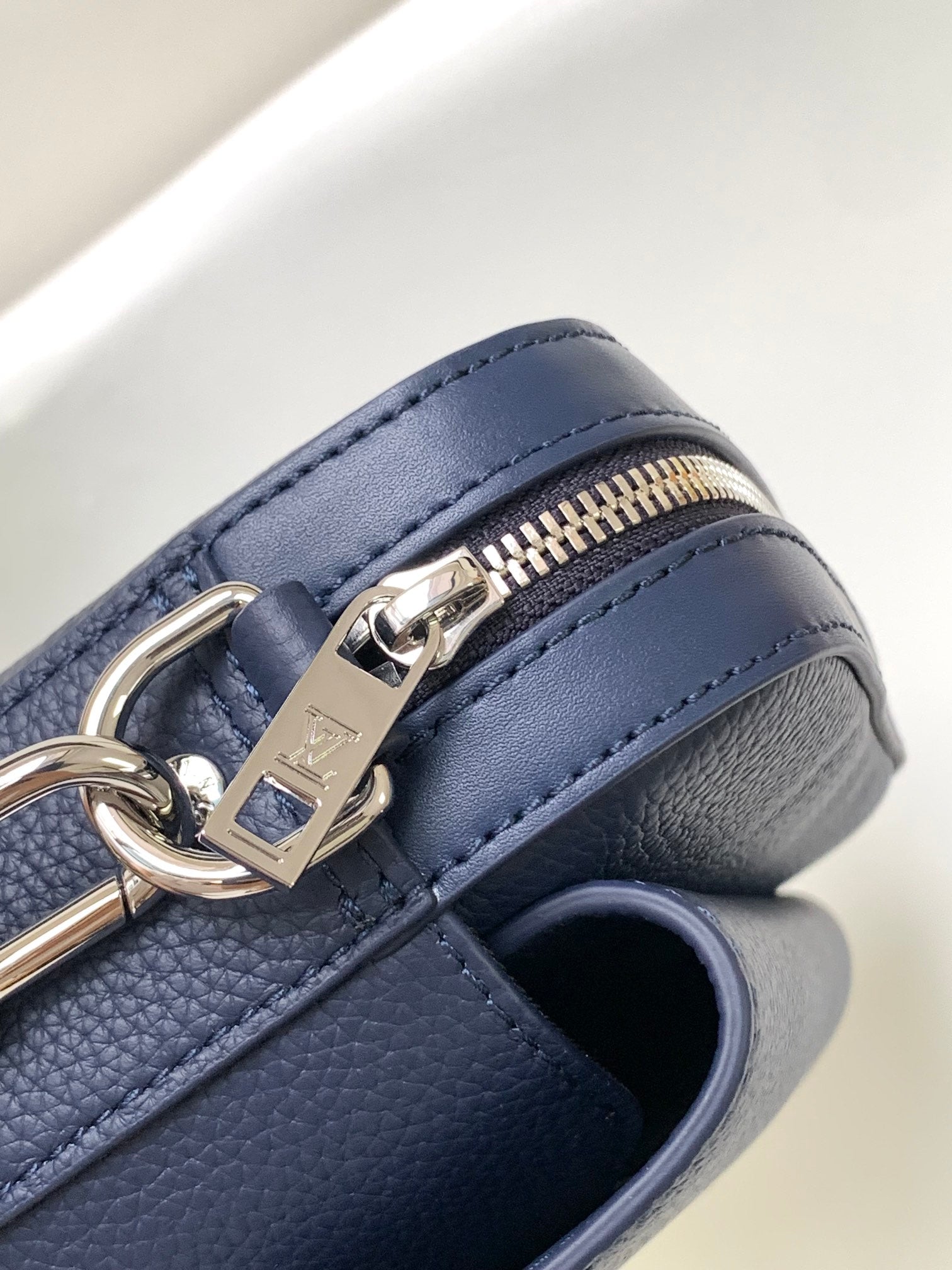 LV Fastline Messenger Bag 23.5 Blue Cowhide HW mysite