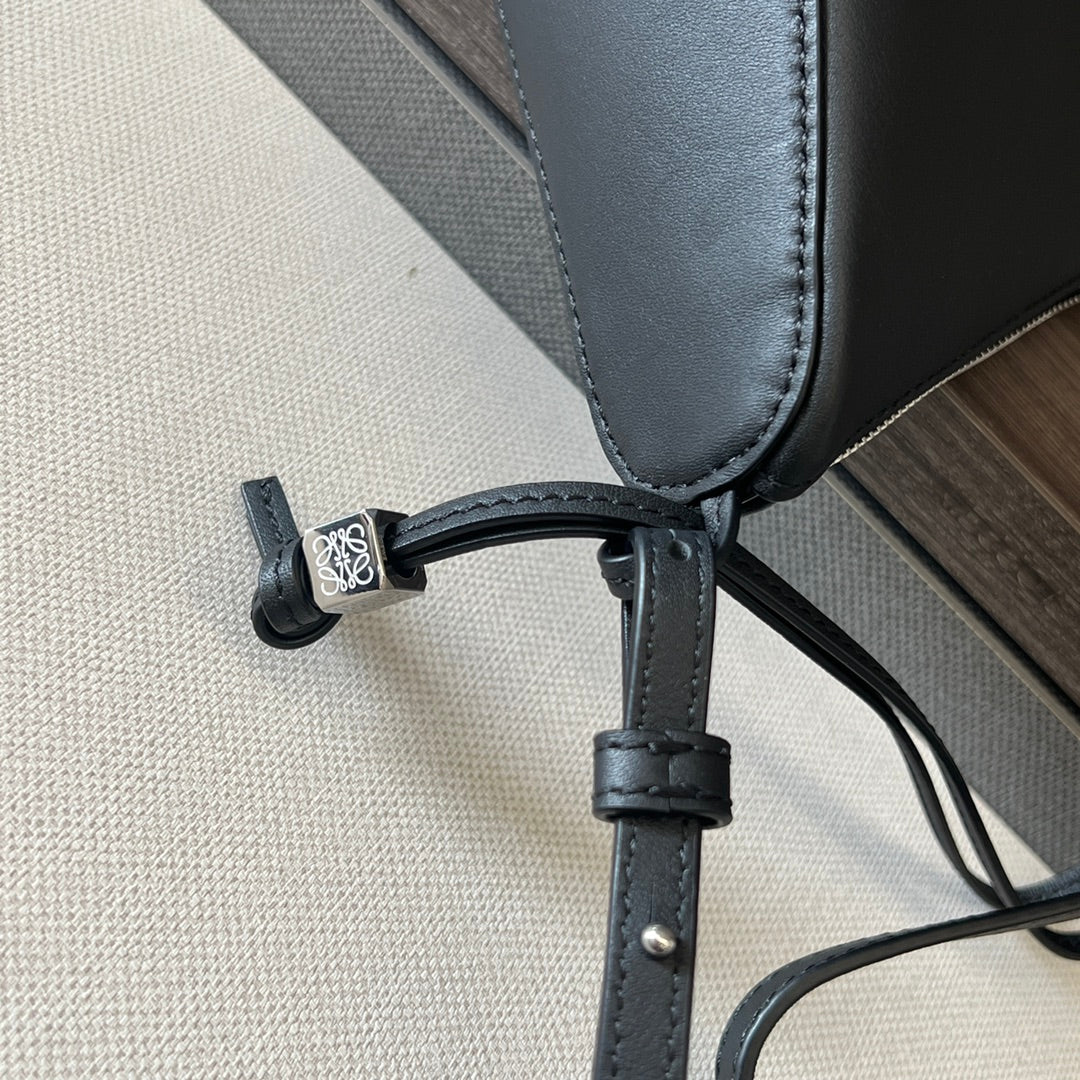 LOE LUNA HOBO 28 BAG IN BLACK CALFSKIN mysite