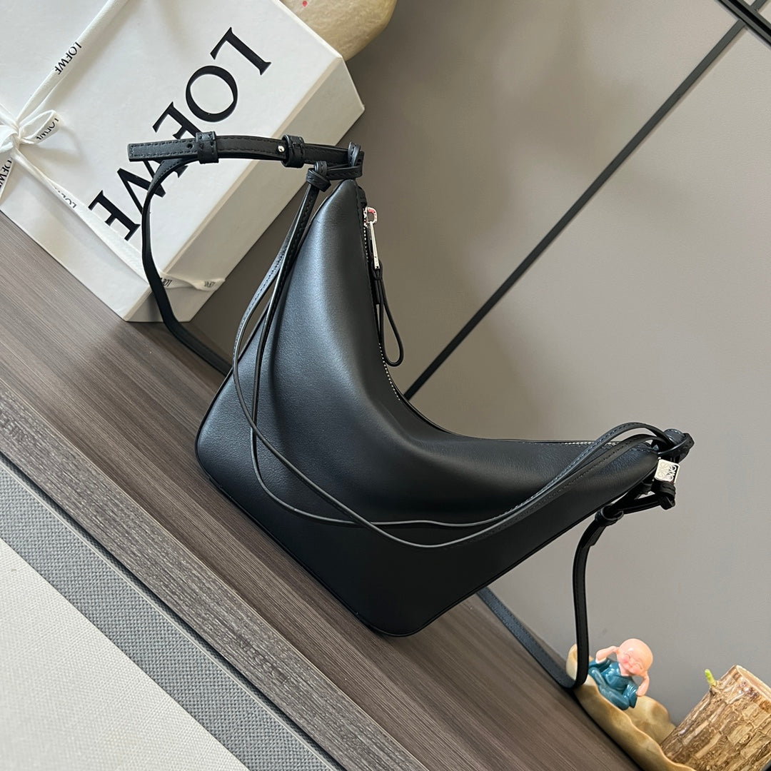 LOE LUNA HOBO 28 BAG IN BLACK CALFSKIN mysite