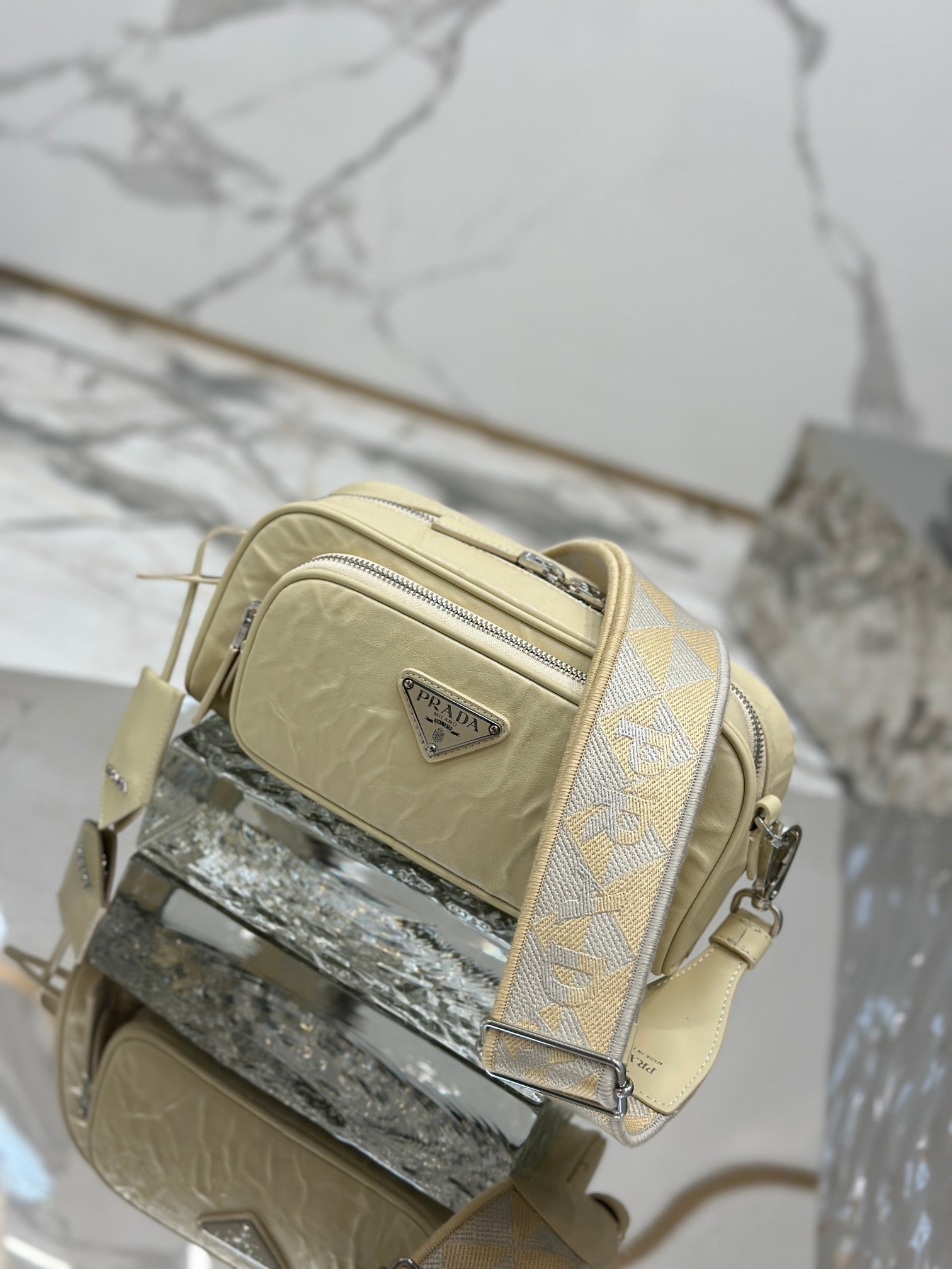 CAMERA BAG 23 IN CREAM WRINKLED LAMBSKIN mysite