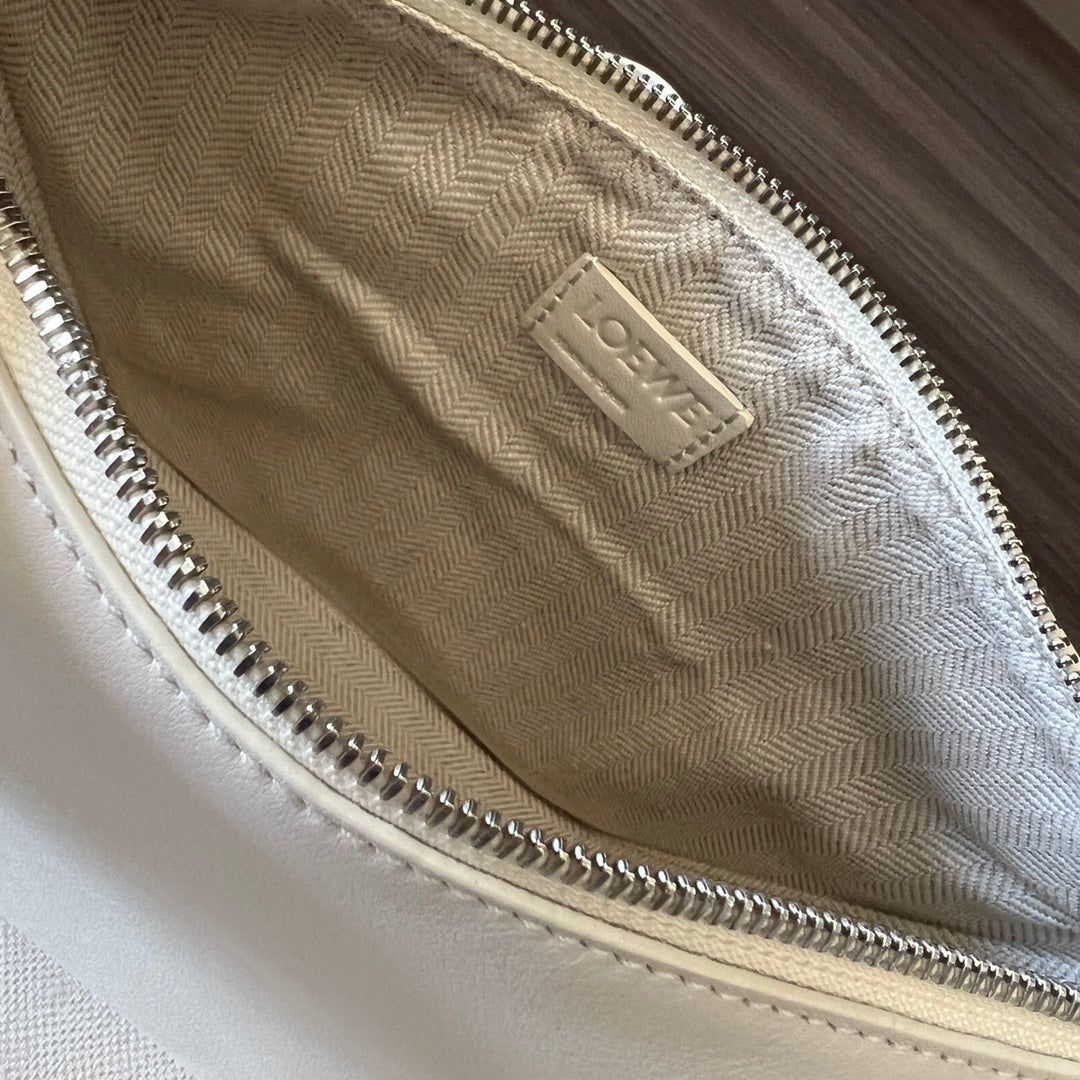 LOE LUNA HOBO 28 BAG IN WHITE CALFSKIN mysite