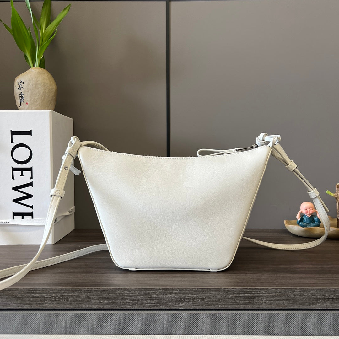 LOE LUNA HOBO 28 BAG IN WHITE CALFSKIN mysite