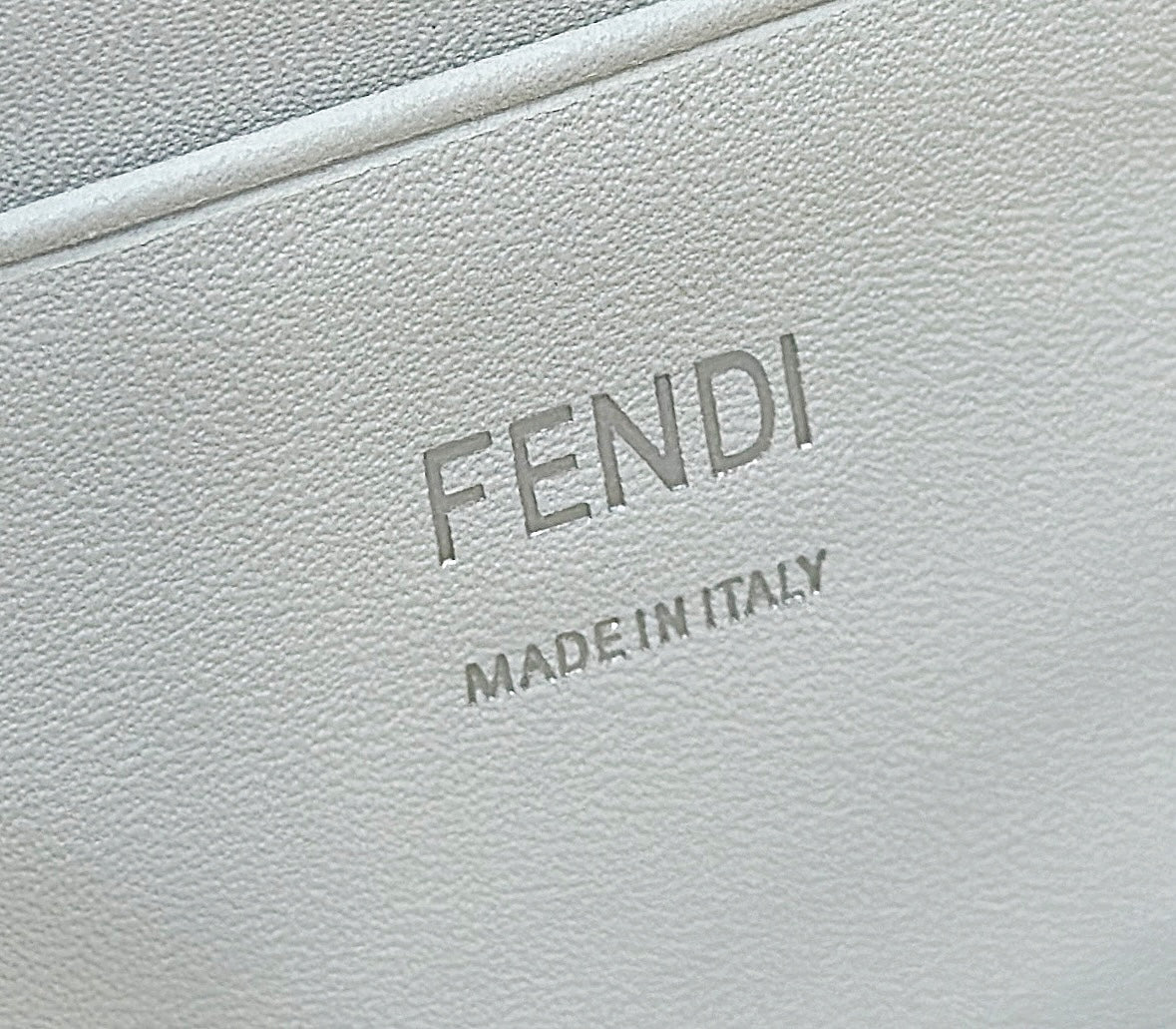 FENDI 19 BAGUETTE BAG IN BLACK MIX WHITE CANVAS WITH GOLD HARDWARE mysite