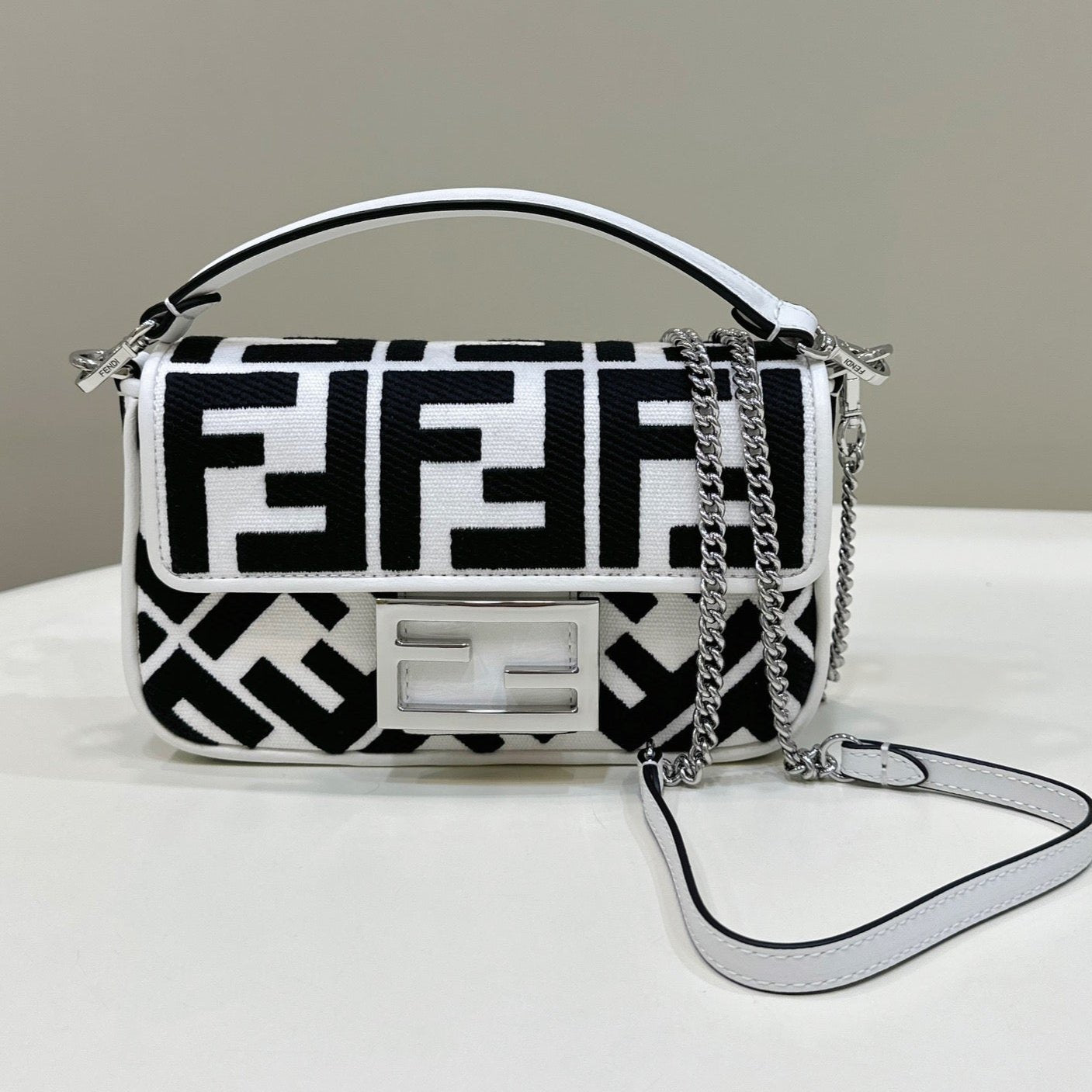 FENDI 19 BAGUETTE BAG IN BLACK MIX WHITE CANVAS WITH GOLD HARDWARE mysite