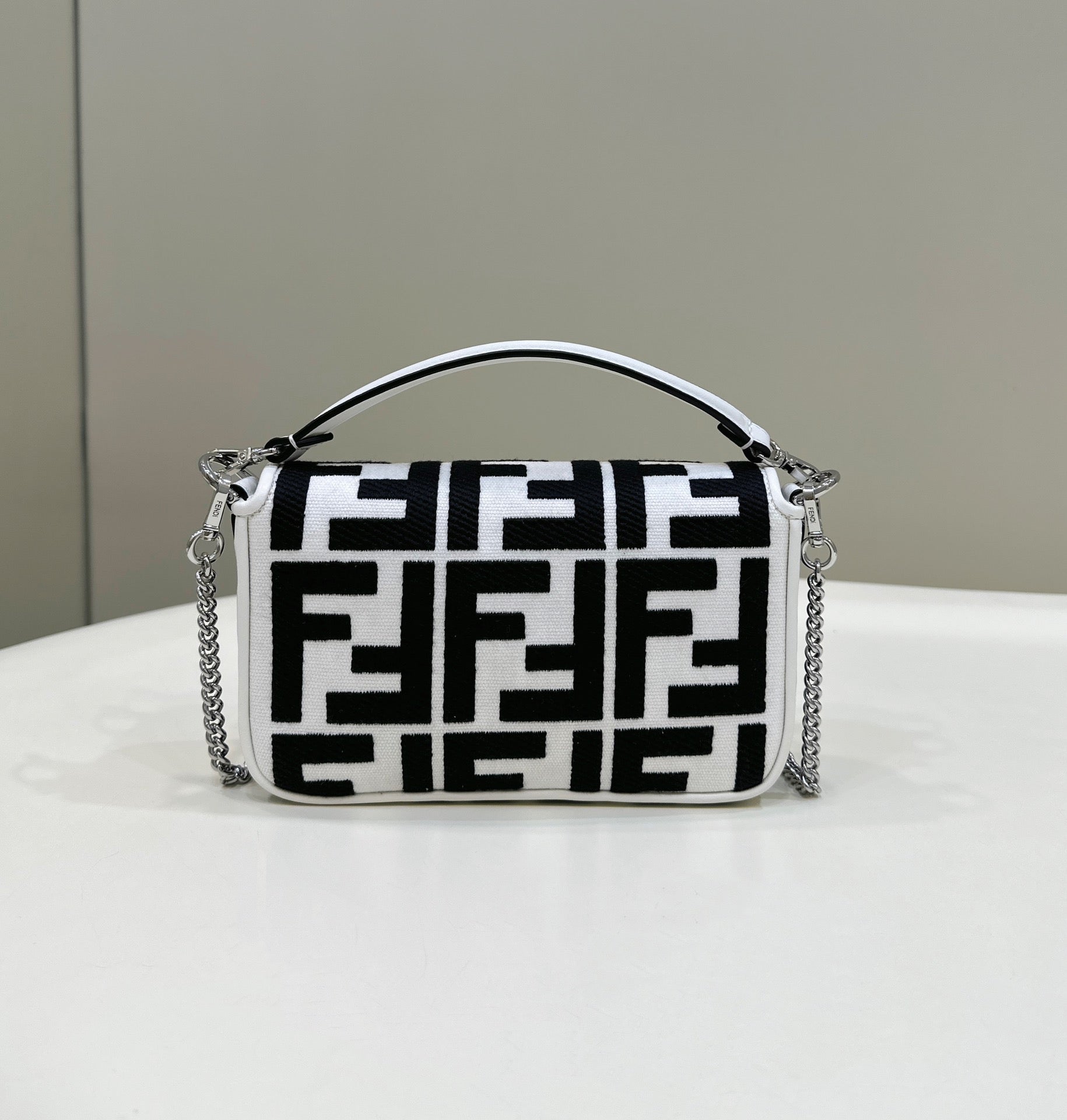 FENDI 19 BAGUETTE BAG IN BLACK MIX WHITE CANVAS WITH GOLD HARDWARE mysite