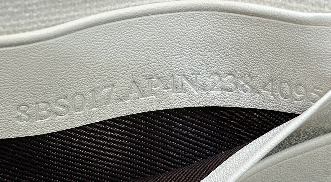 FENDI 19 BAGUETTE BAG IN BLACK MIX WHITE CANVAS WITH GOLD HARDWARE mysite