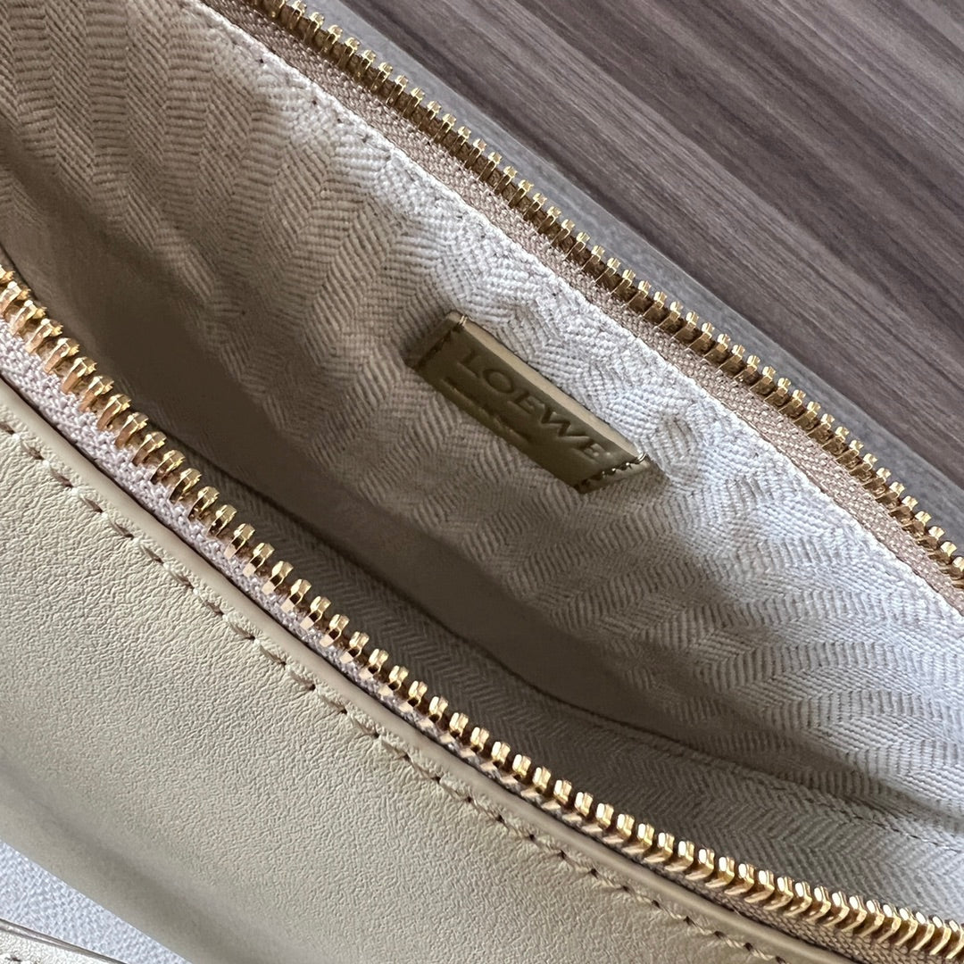 LOE LUNA HOBO 28 BAG IN BEIGE CREAM CALFSKIN mysite