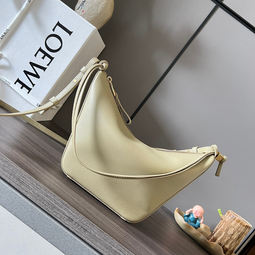 LOE LUNA HOBO 28 BAG IN BEIGE CREAM CALFSKIN mysite