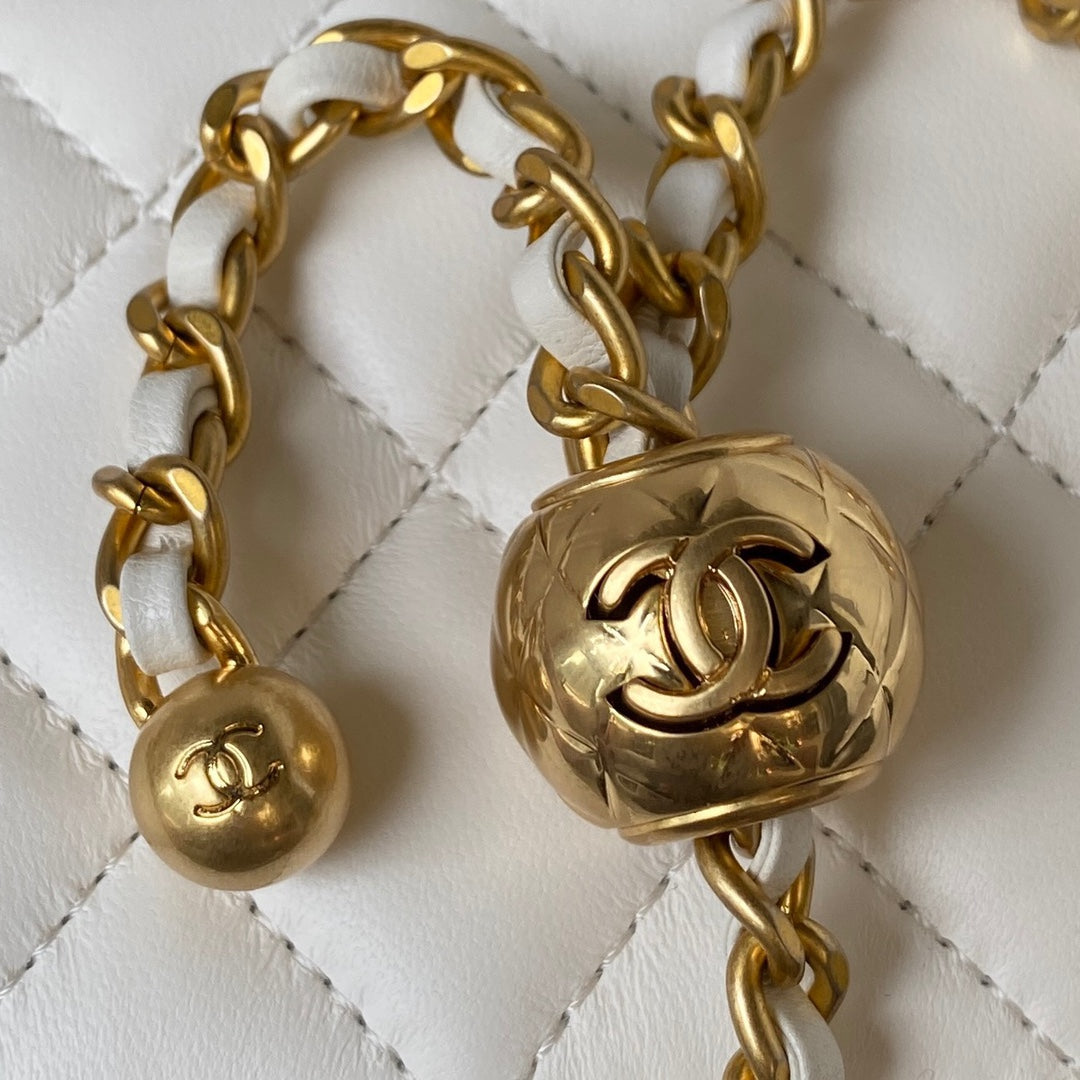 SMALL VANITY CASE 17 IN WHITE CALFSKIN GOLD HARDWARE mysite