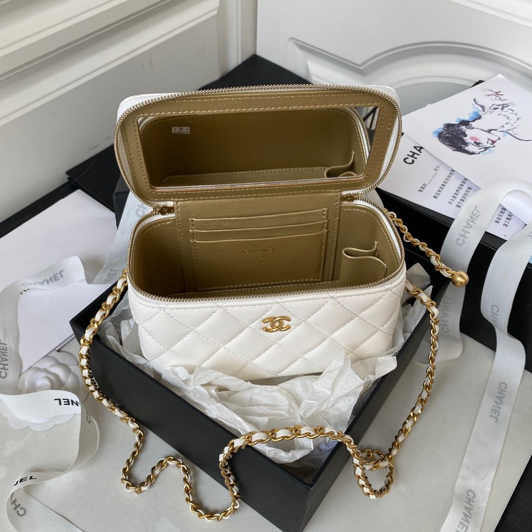 SMALL VANITY CASE 17 IN WHITE CALFSKIN GOLD HARDWARE mysite