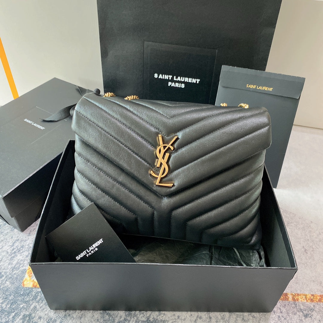 LOULOU MEDIUM 32 BLACK QUILTED LEATHER GOLD HARDWARE mysite