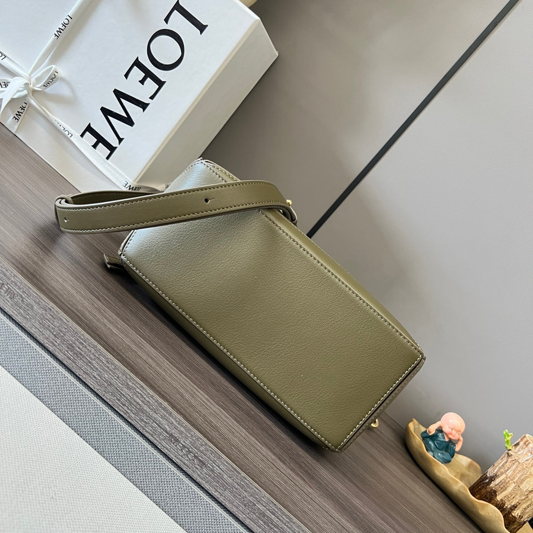 Small Puzzle 24cm bag in soft grained olive calfskin mysite