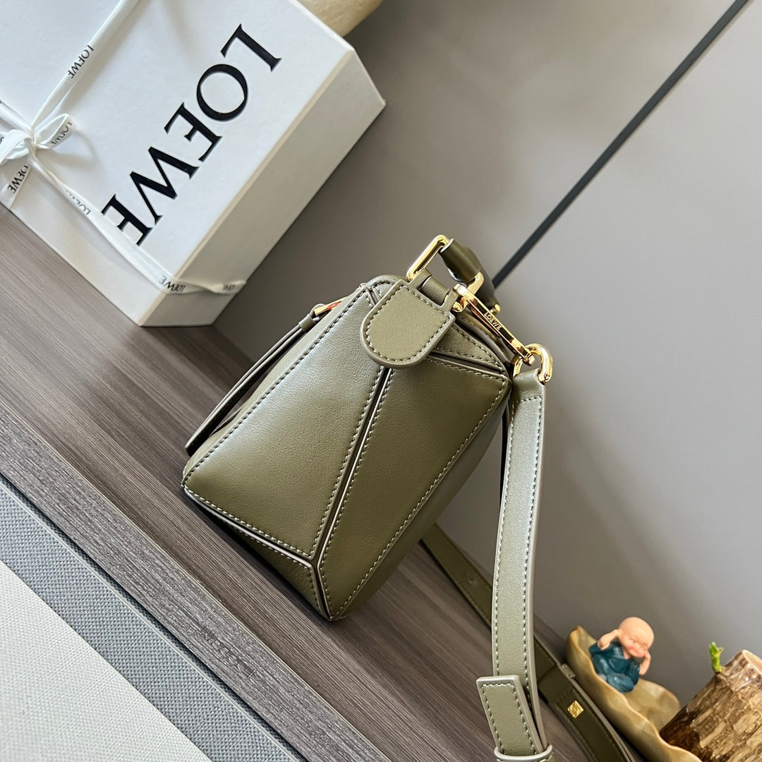 Small Puzzle 24cm bag in soft grained olive calfskin mysite