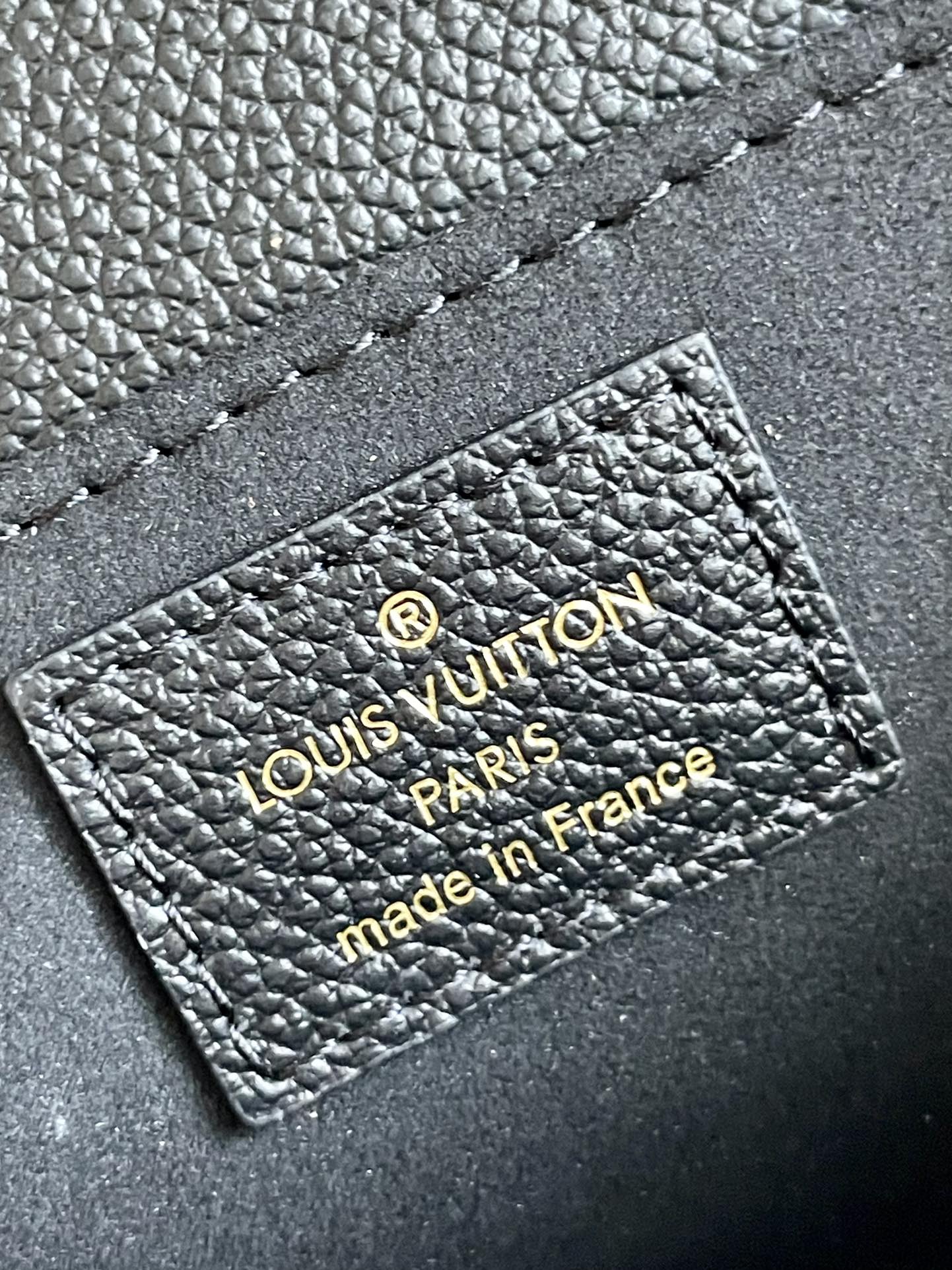 Pochette Metis East West 21.5 Black Grained Cowhide Leather mysite