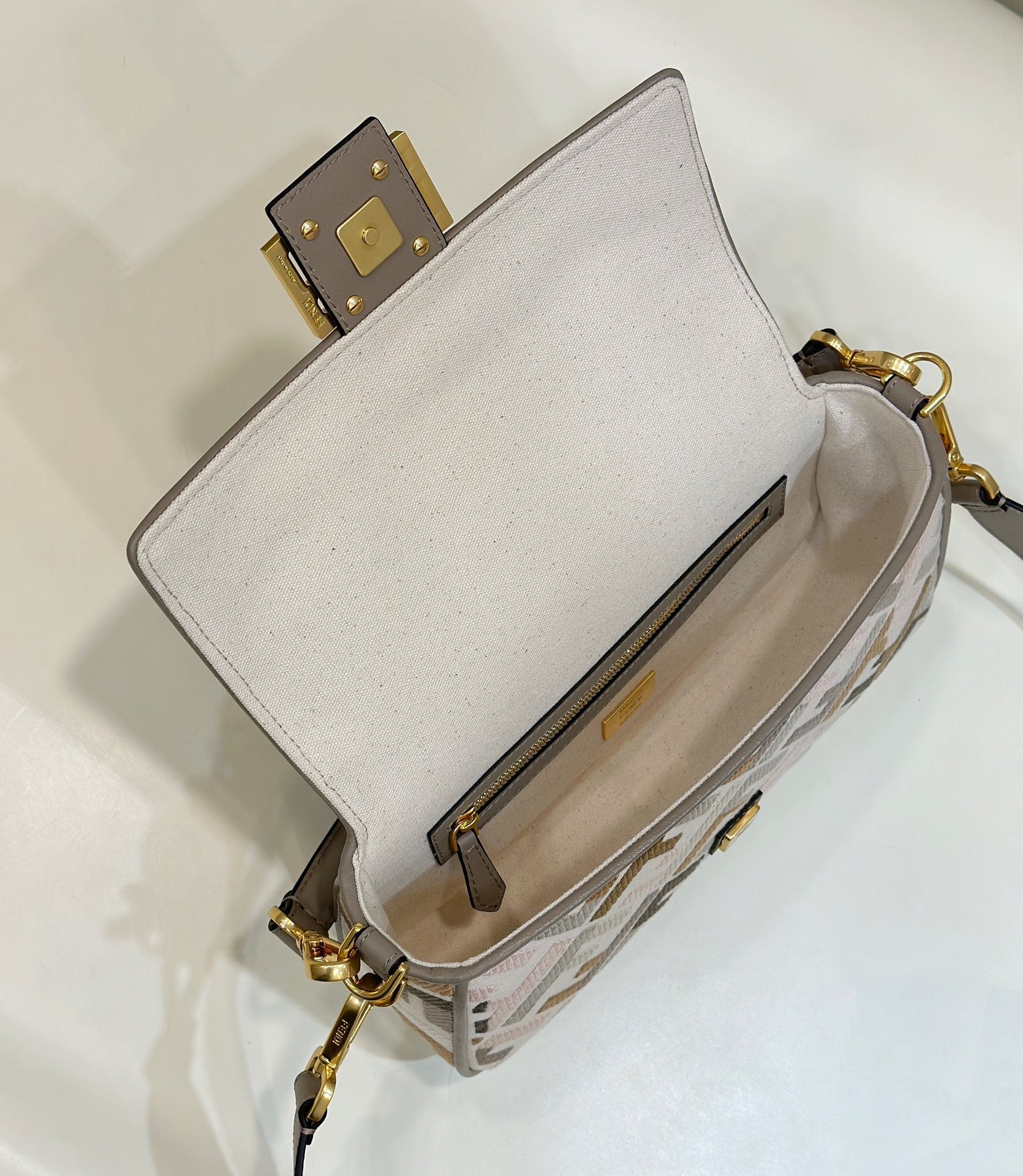 BAGUETTE CANVAS 27 BAG GREY STRAP WITH MULTICOLOUR EMBROIDERY GOLD HARDWARE mysite