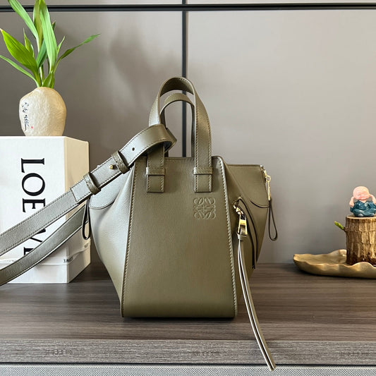 LOE 20 HAMMOCK COMPACT BAG IN ARMY GREEN CALFSKIN mysite